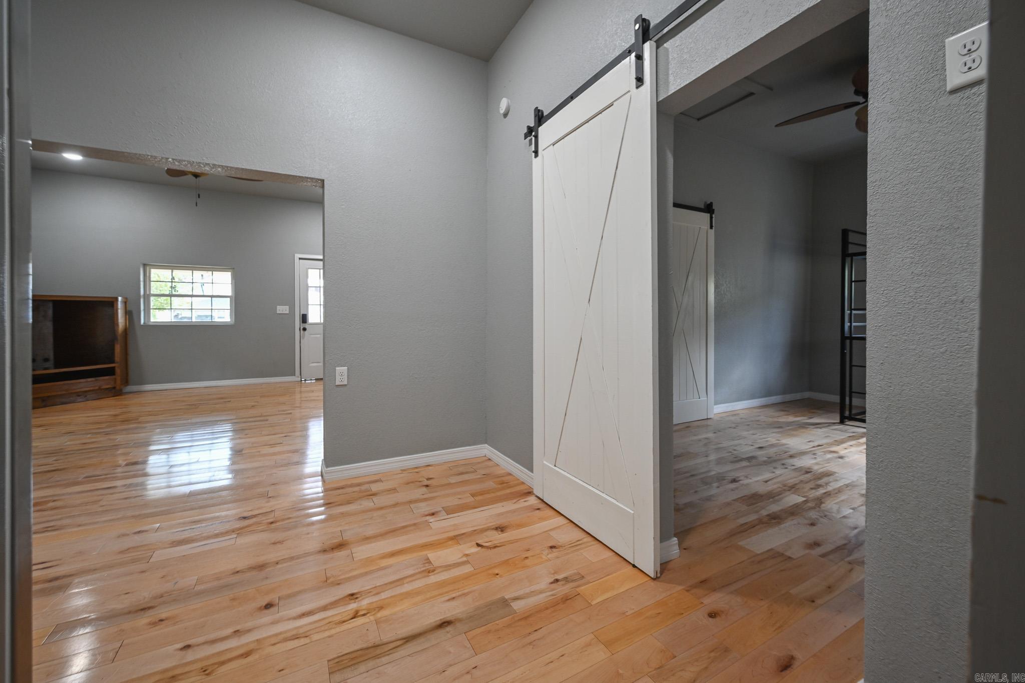 Mena Original - Residential