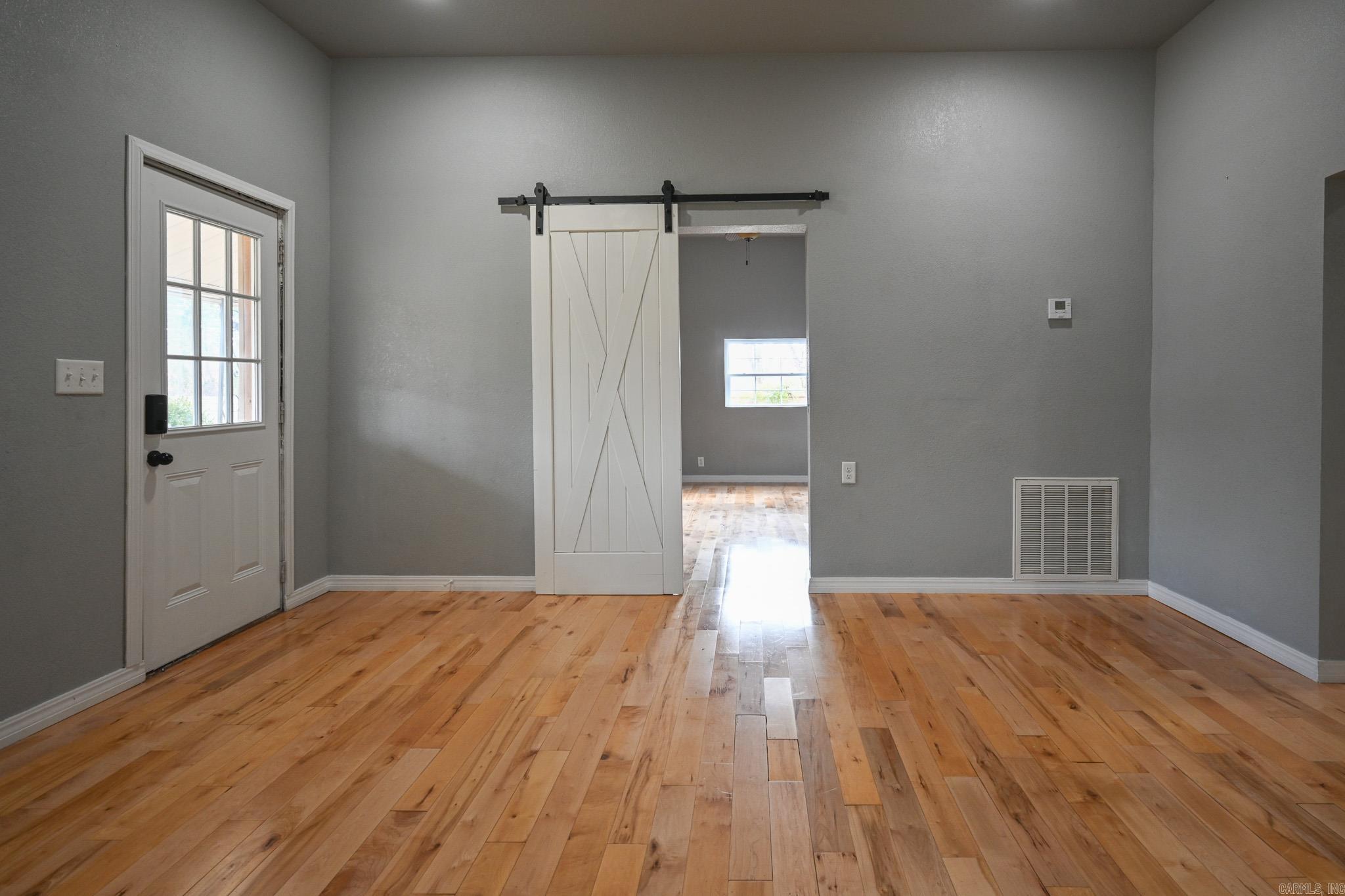 Mena Original - Residential