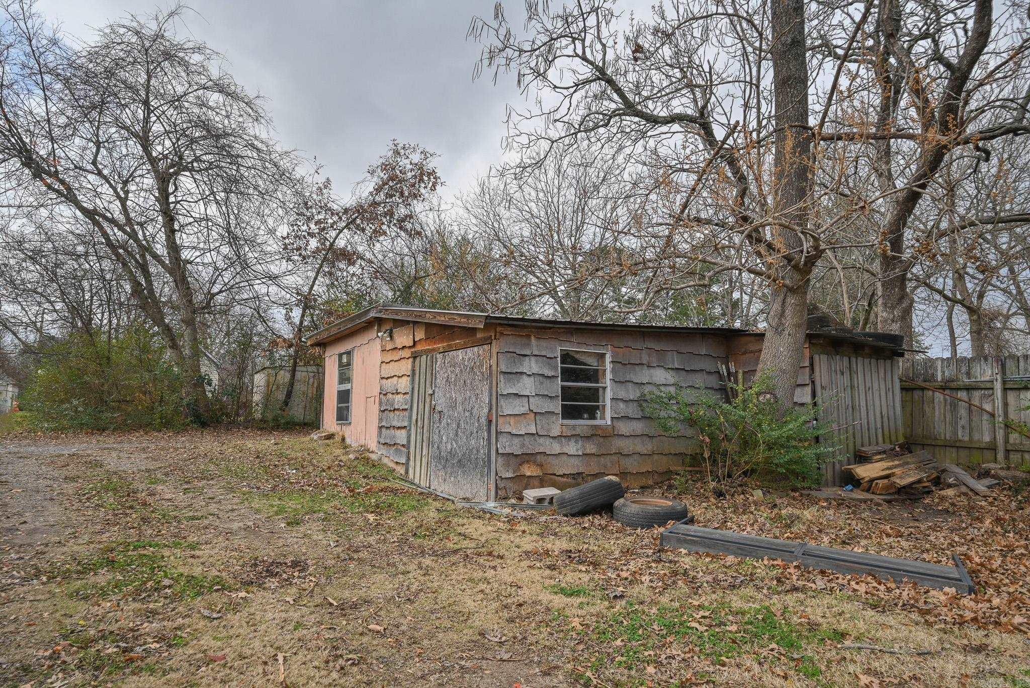 Mena Original - Residential