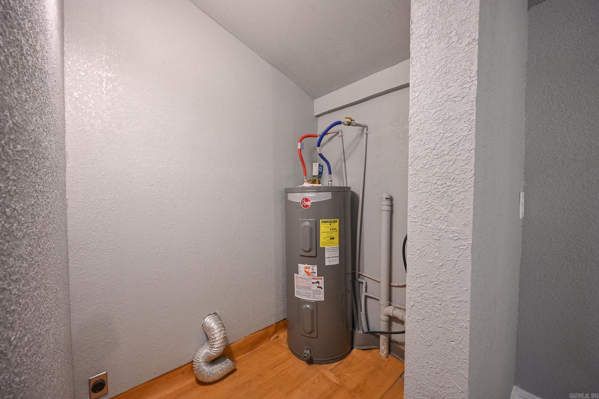 Mena Original - Residential