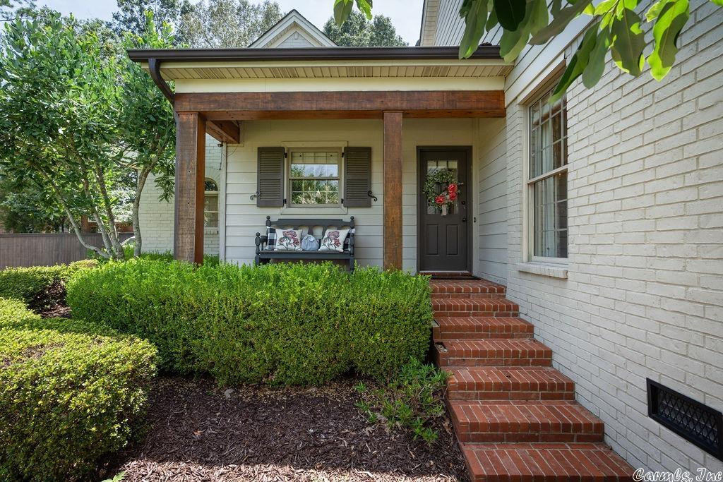 RIVER OAKS - Residential