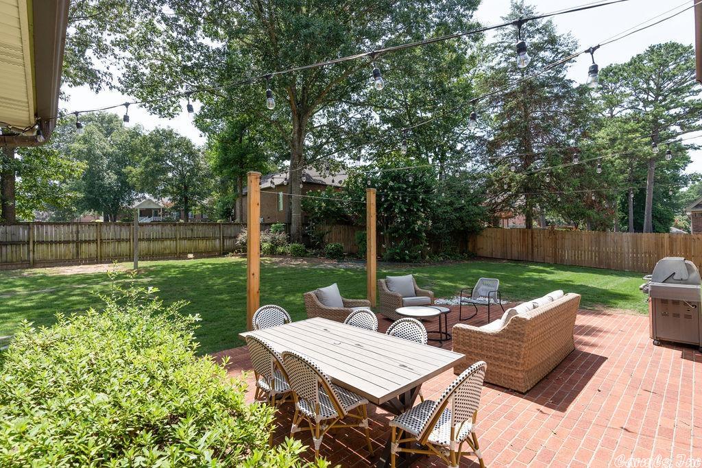 RIVER OAKS - Residential