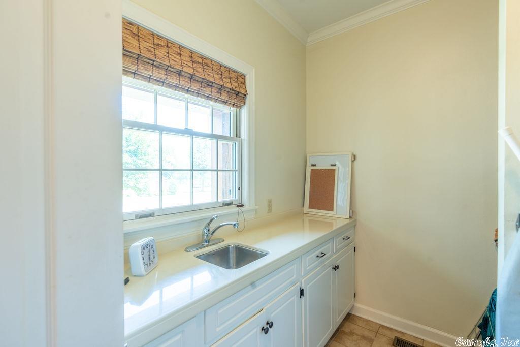 RIVER OAKS - Residential