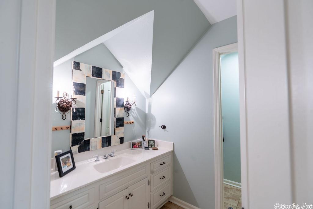 RIVER OAKS - Residential