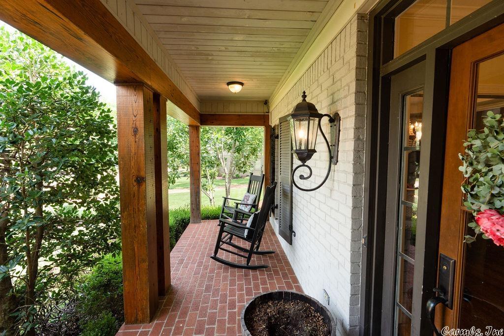 RIVER OAKS - Residential