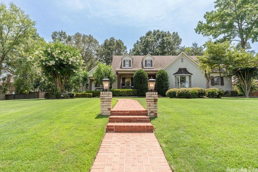 RIVER OAKS - Residential