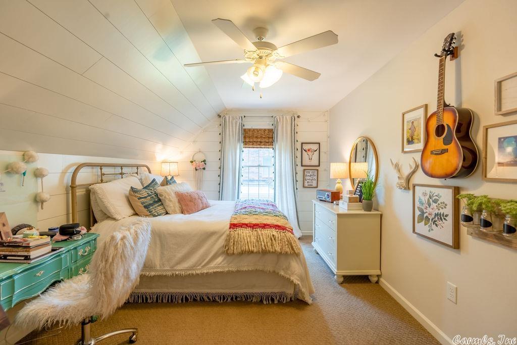 RIVER OAKS - Residential