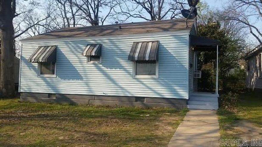 Cute and cozy Hillcrest/ Near Uams  home for rent! 2 Bedroom, 1 bath, fenced yard, sunroom!  Come check it out !  Move in special on this property !