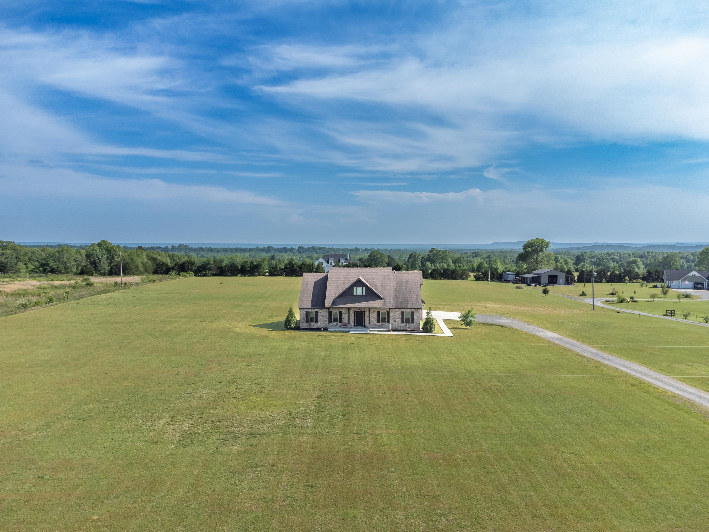 BLUE HOLE ESTATES - Residential