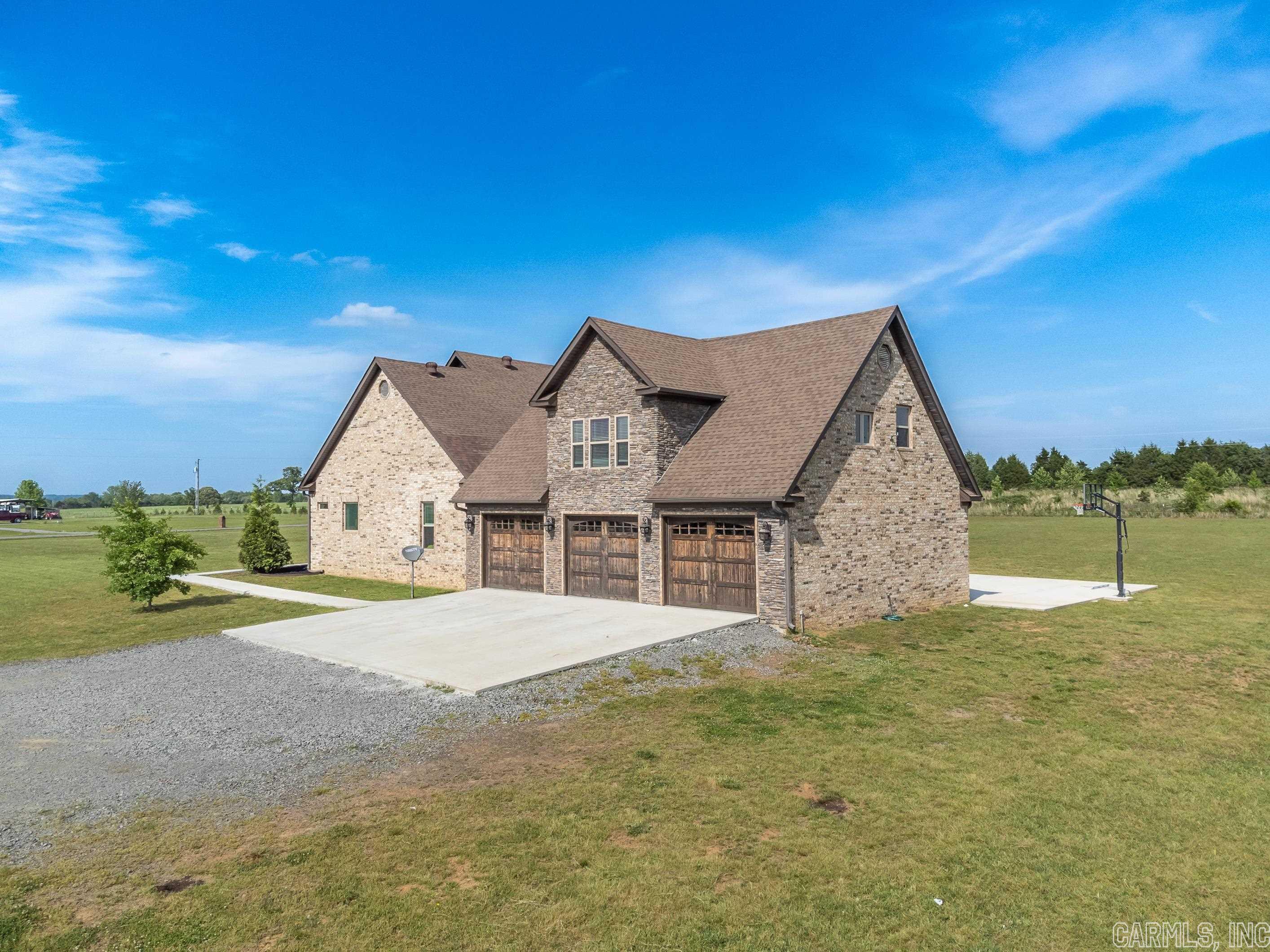 BLUE HOLE ESTATES - Residential