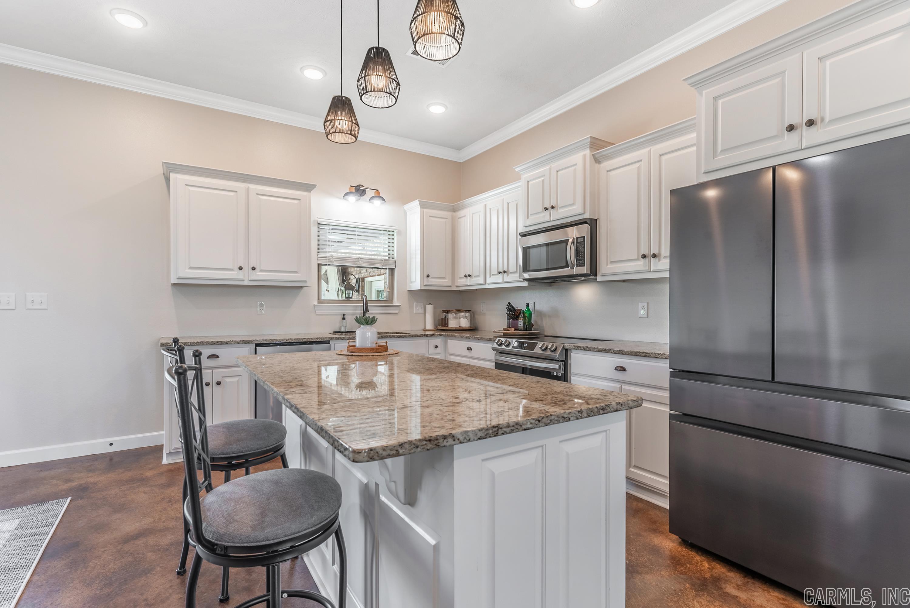 BLUE HOLE ESTATES - Residential