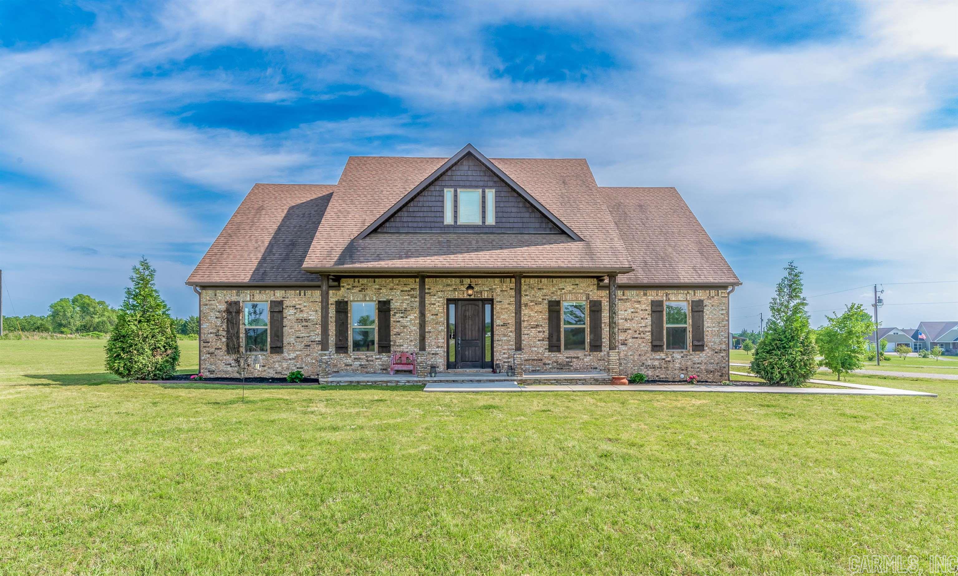 BLUE HOLE ESTATES - Residential