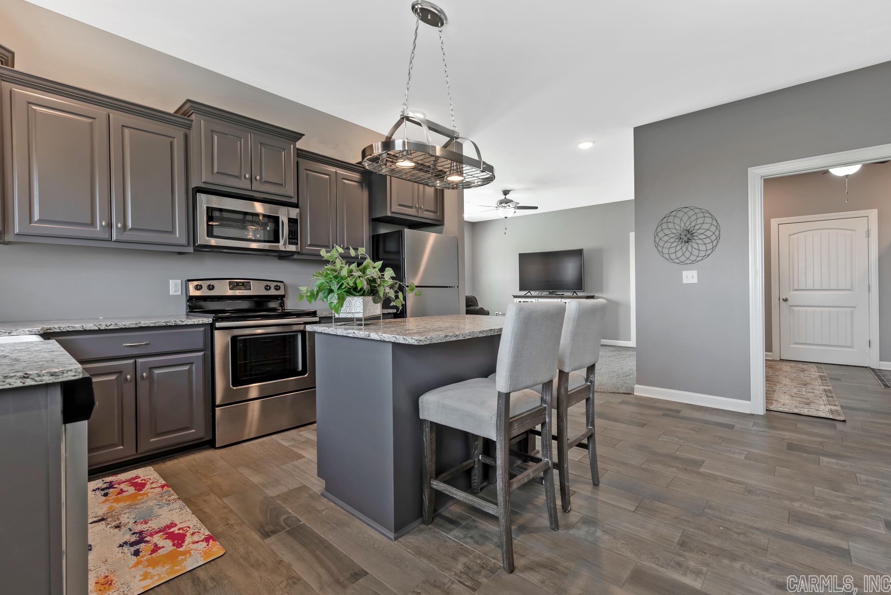 BLUE HOLE ESTATES - Residential