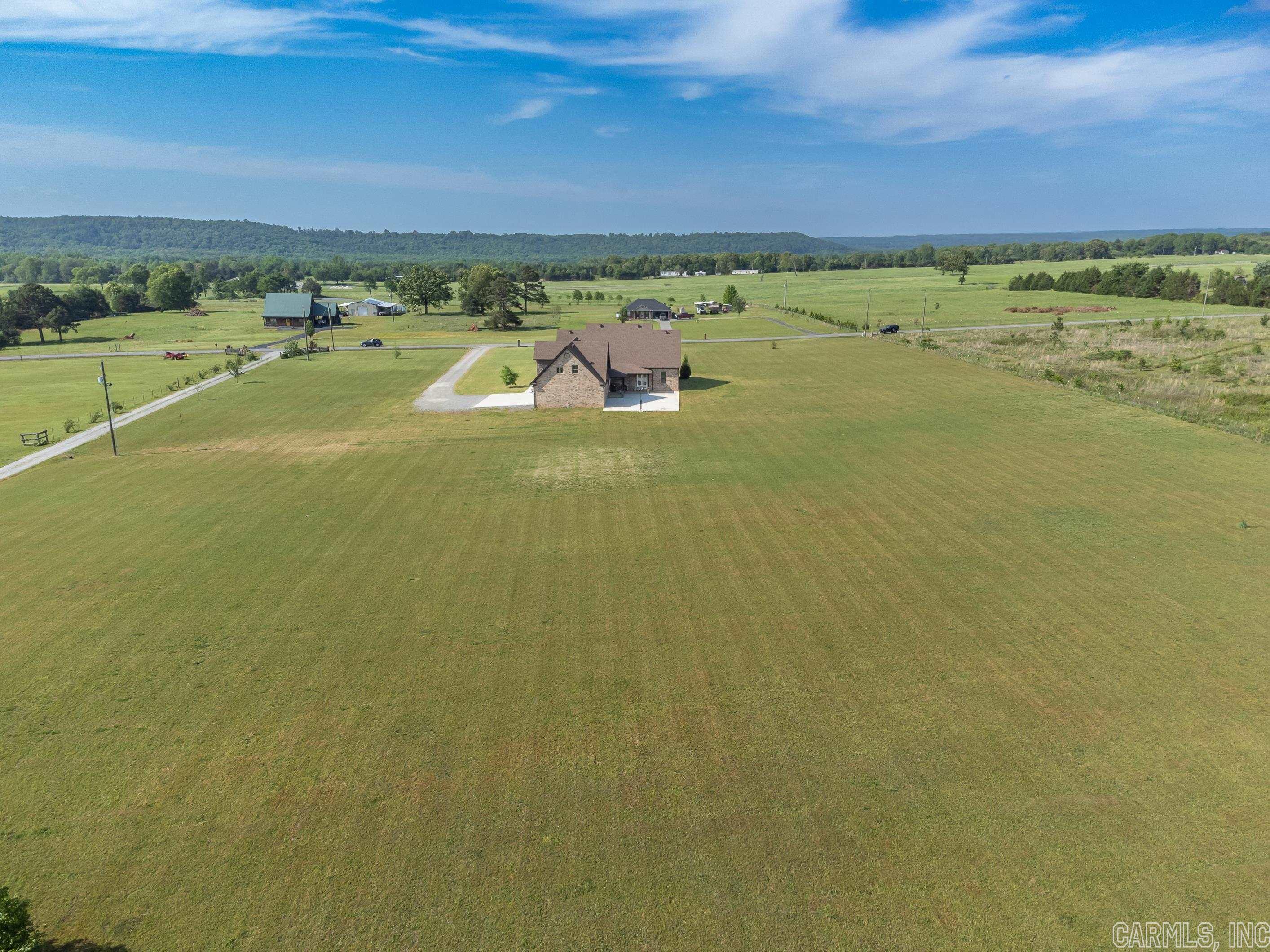 BLUE HOLE ESTATES - Residential