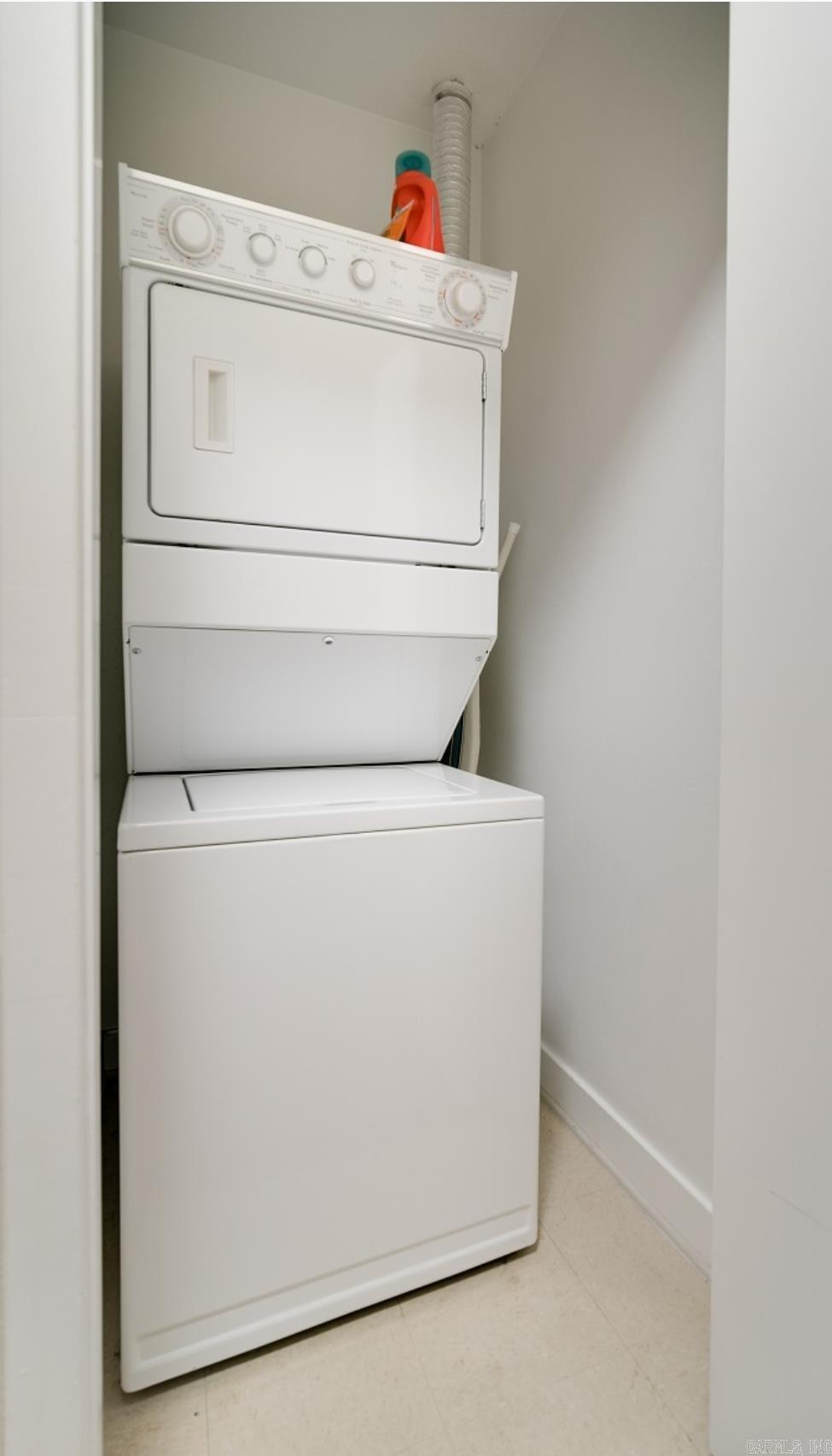 RAINWATER FLATS HPR - Residential