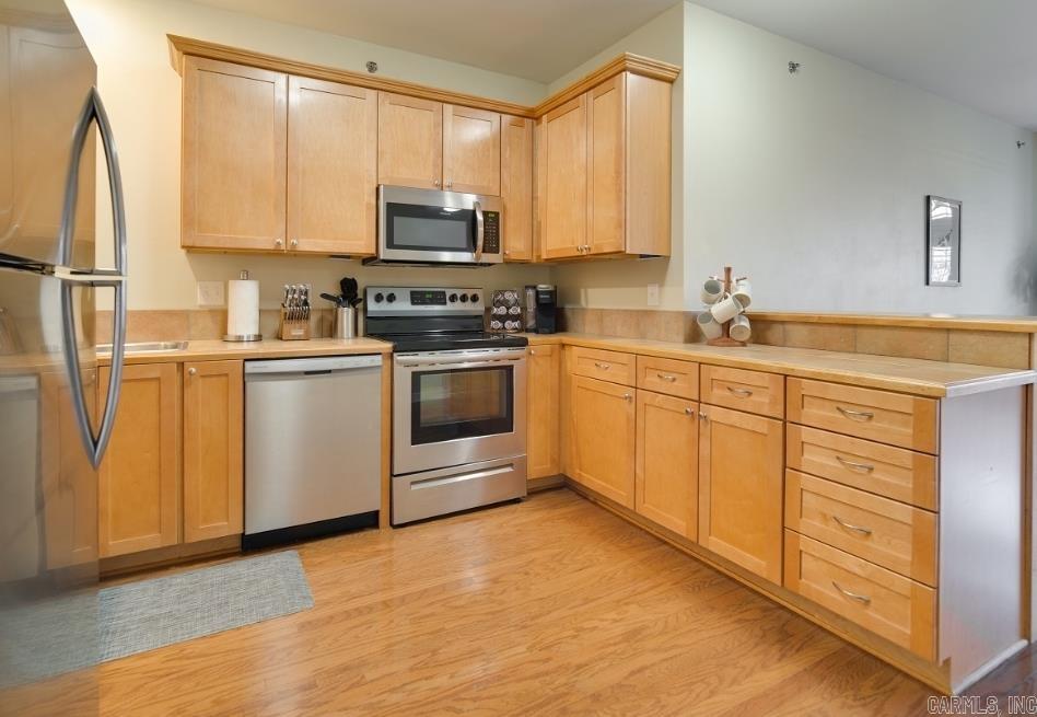 RAINWATER FLATS HPR - Residential