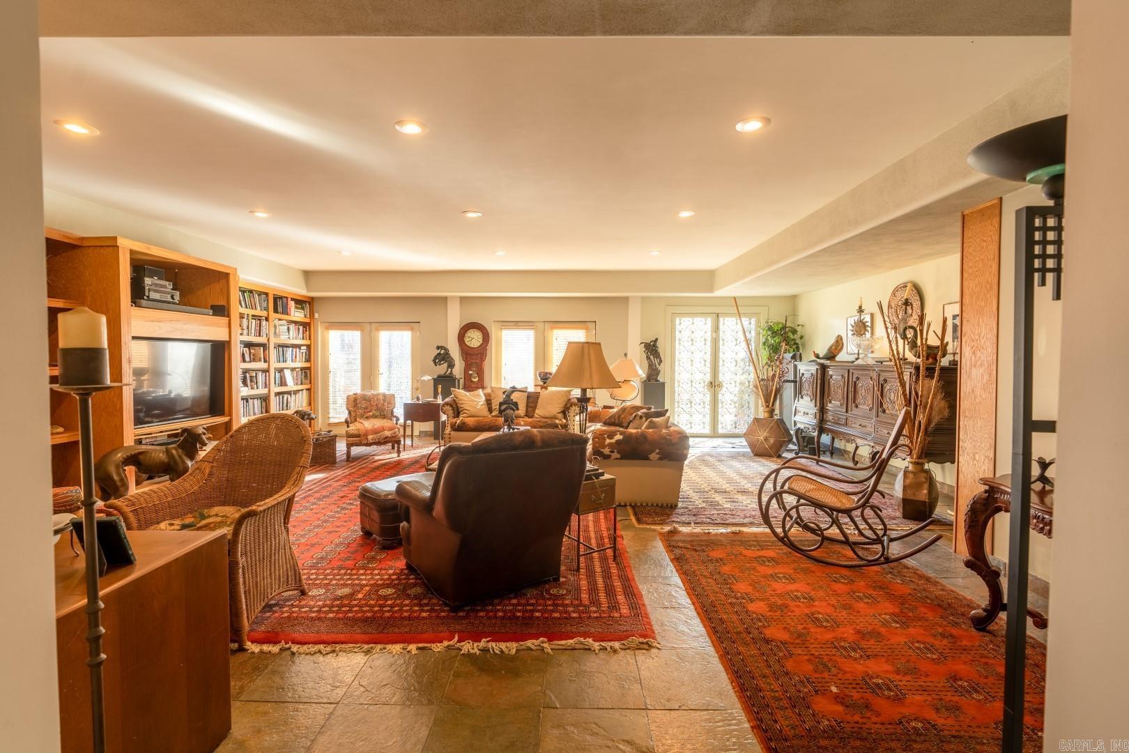 EI: TROY NUNIS - Residential