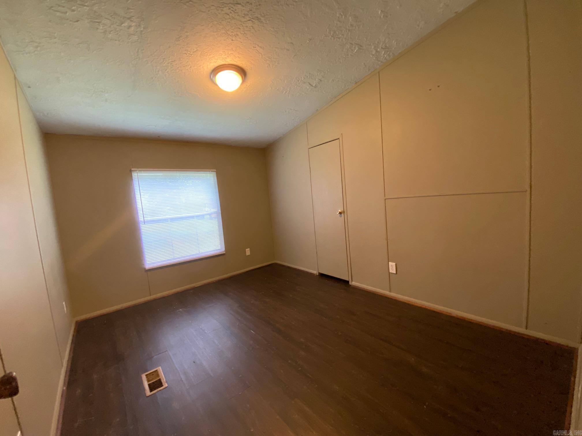 Not in Subdivision - Residential Lease