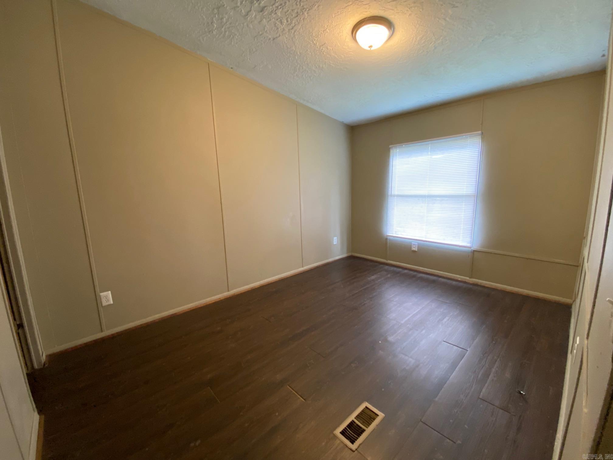 Not in Subdivision - Residential Lease