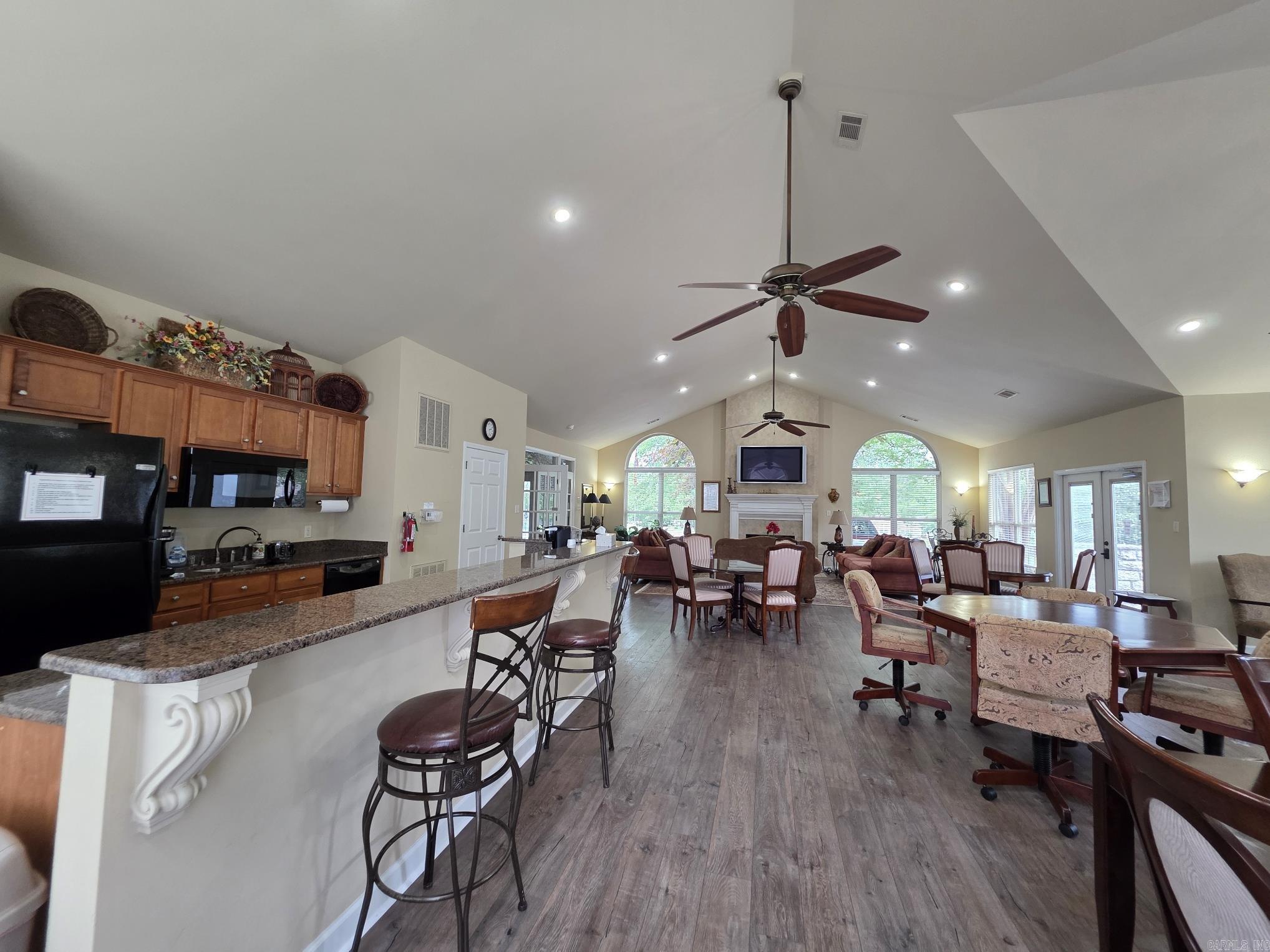 MOUNTAIN TERRACE ESTATES TOWNHOM - Residential