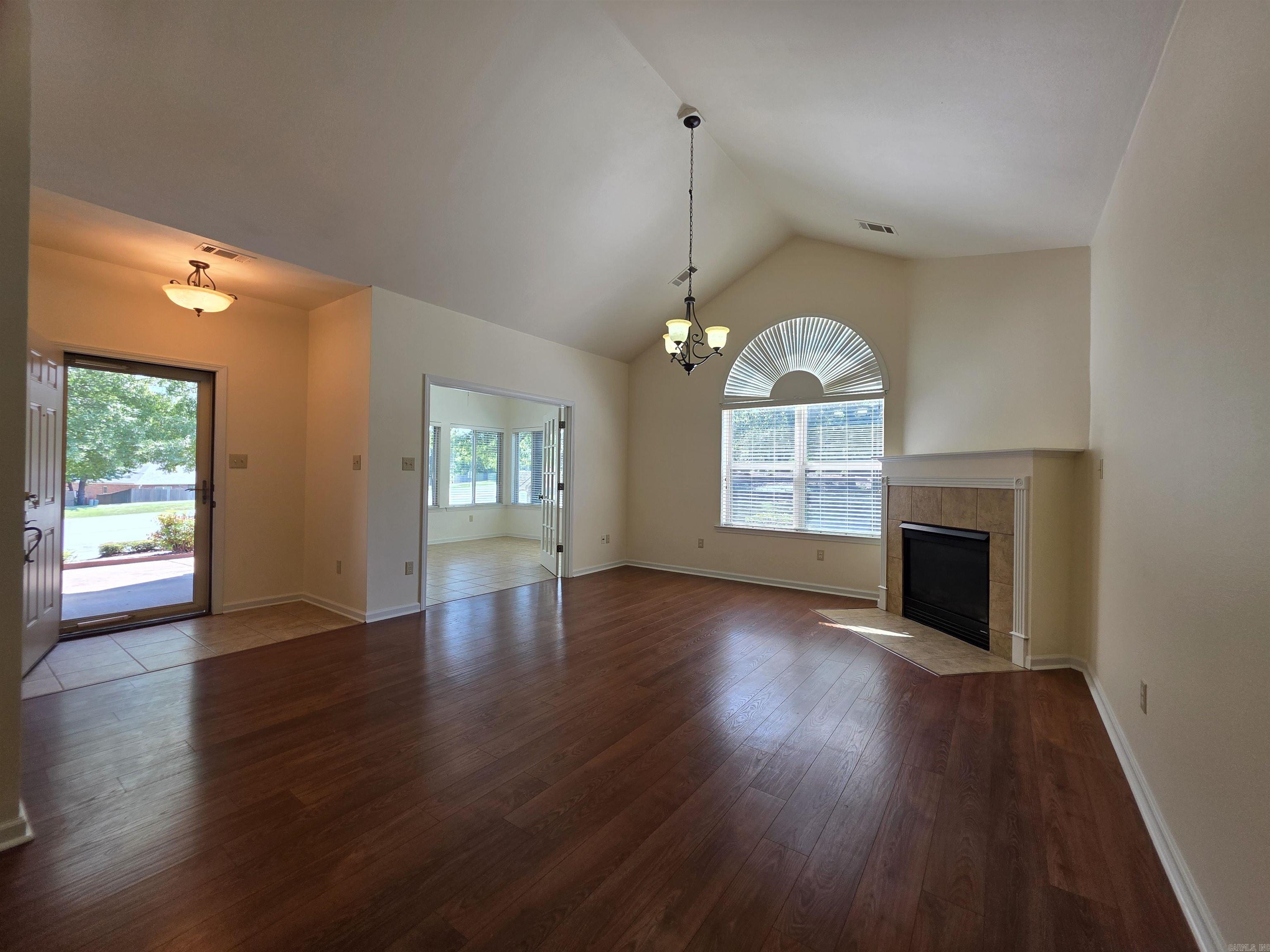 MOUNTAIN TERRACE ESTATES TOWNHOM - Residential