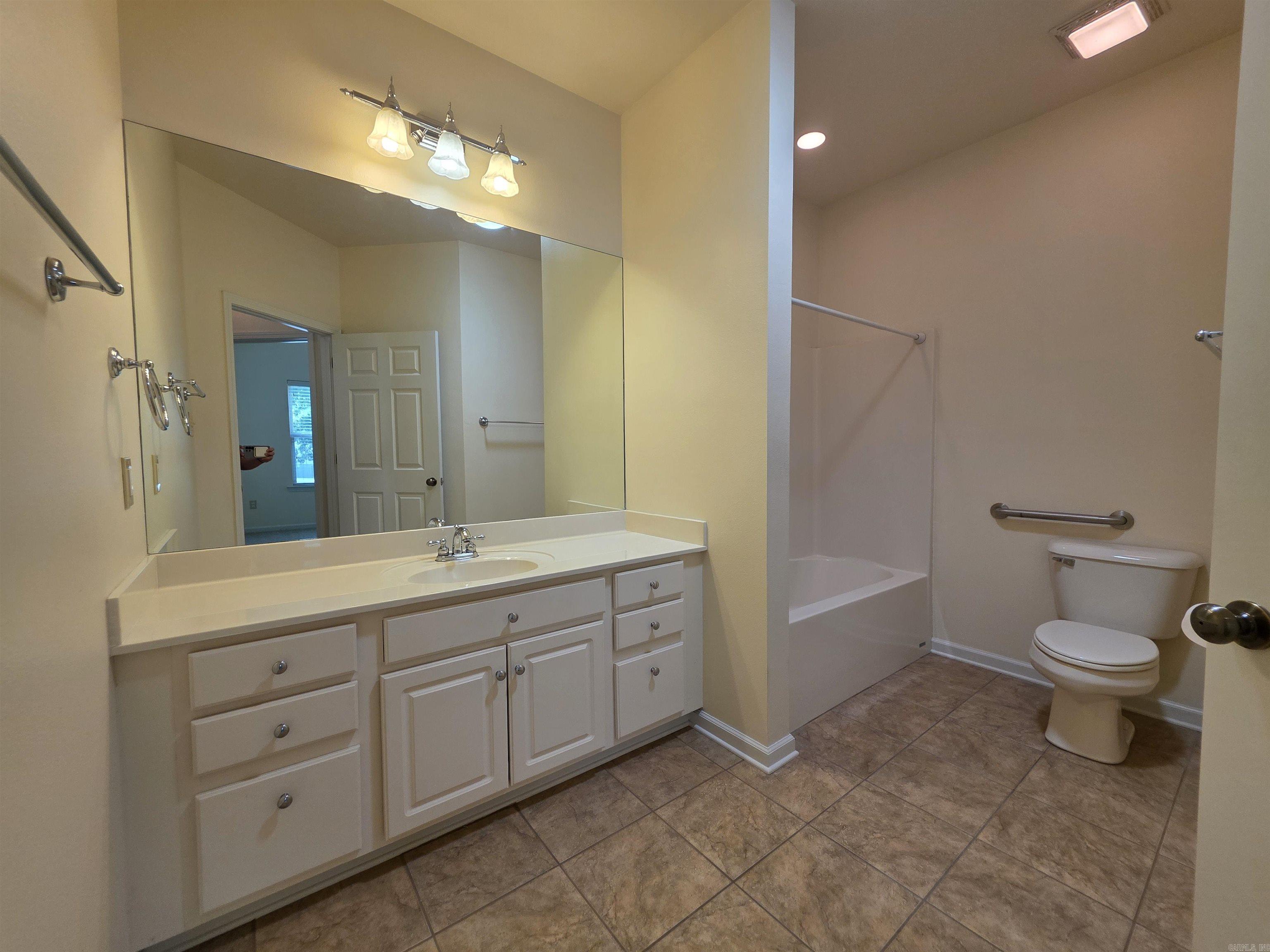 MOUNTAIN TERRACE ESTATES TOWNHOM - Residential