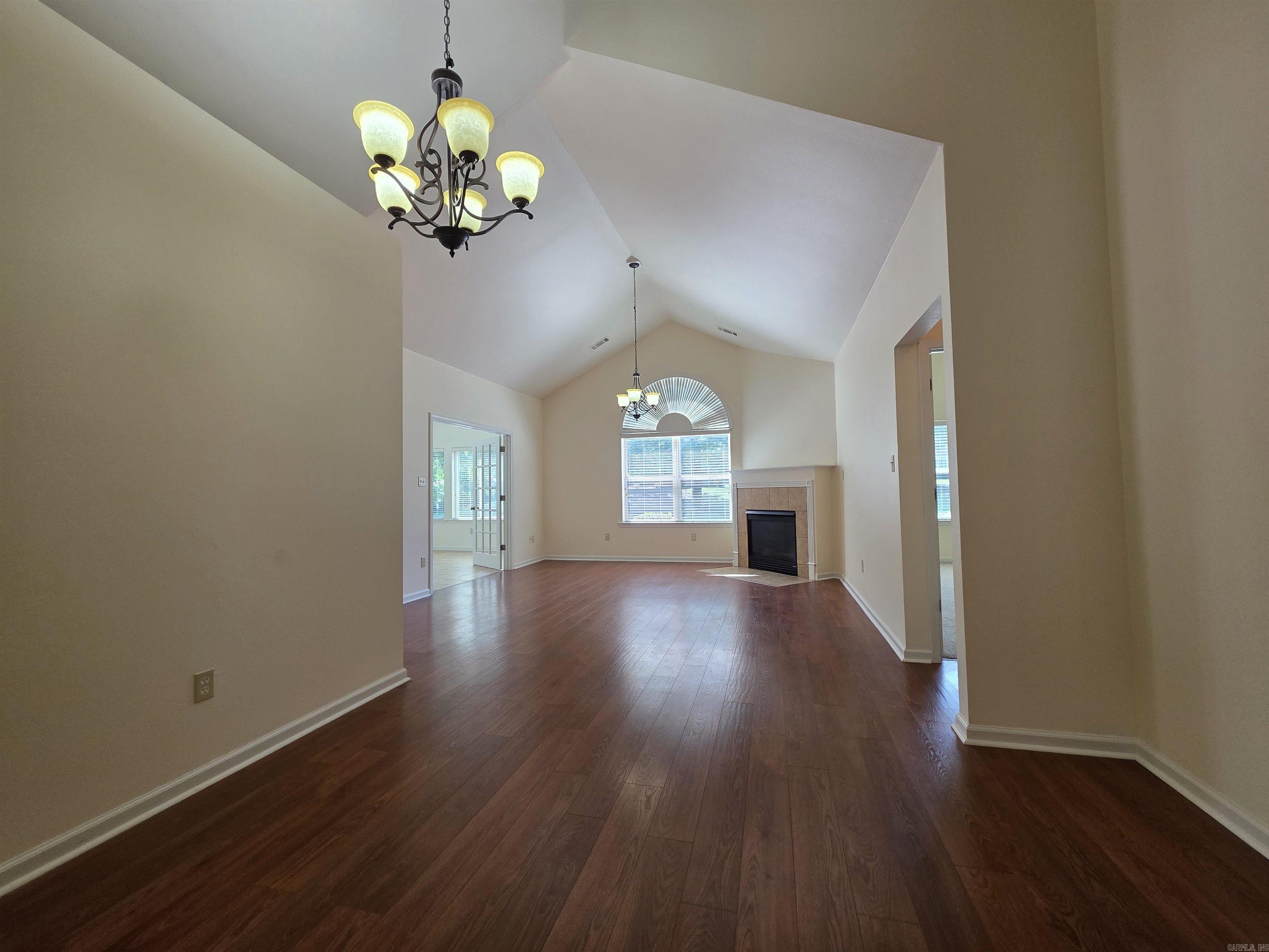 MOUNTAIN TERRACE ESTATES TOWNHOM - Residential