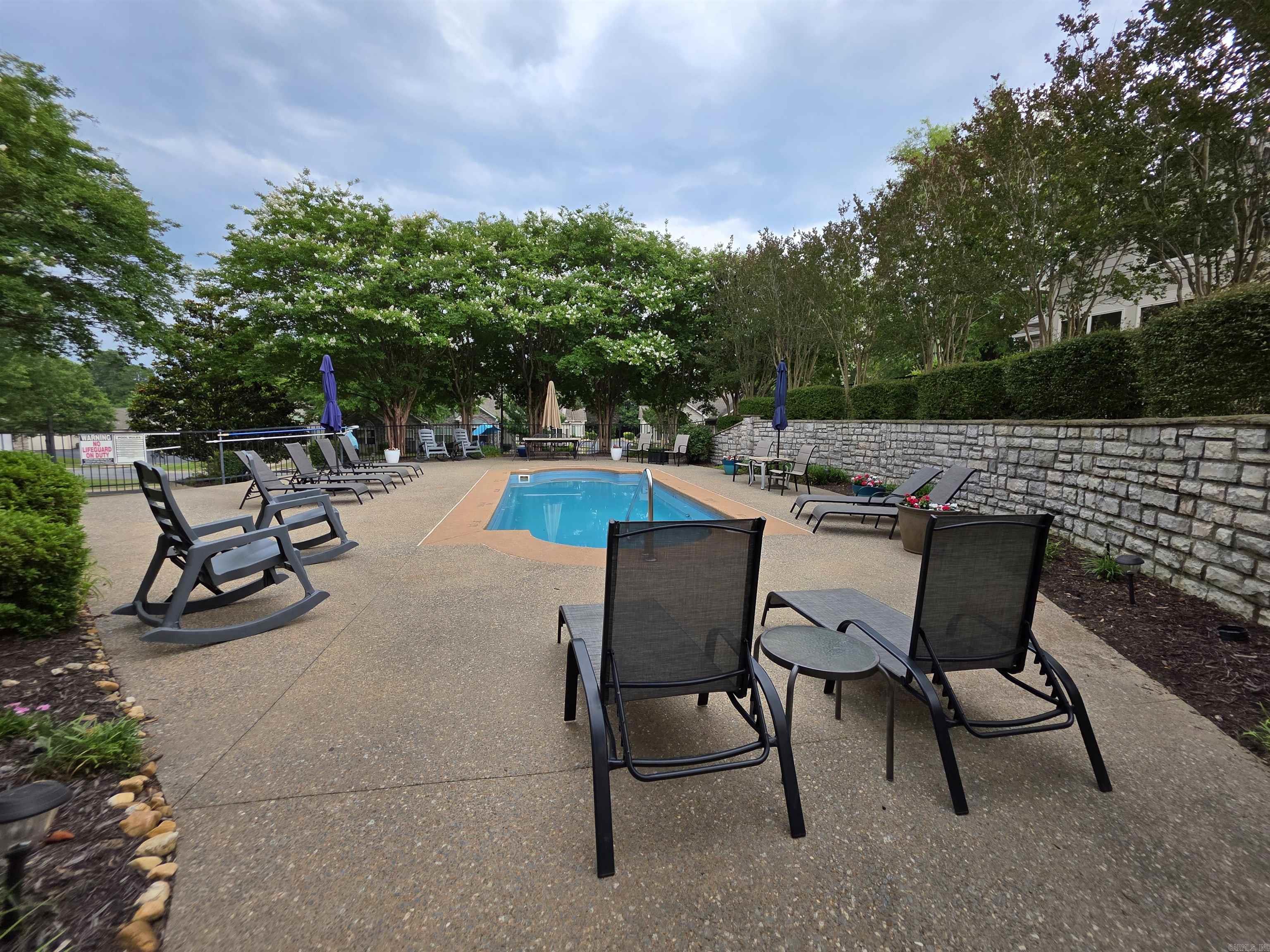 MOUNTAIN TERRACE ESTATES TOWNHOM - Residential