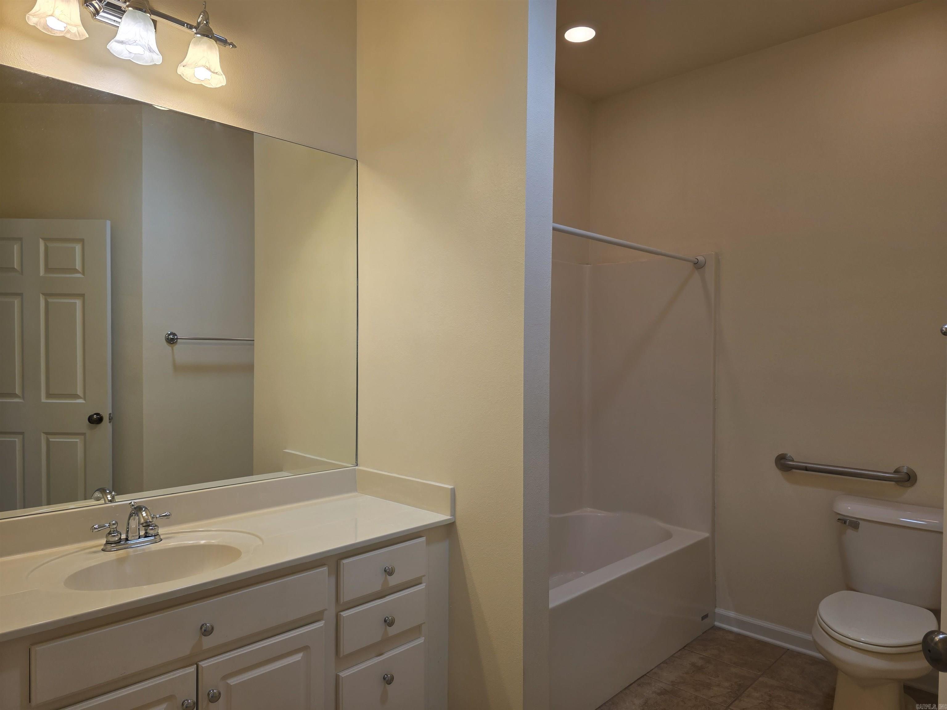 MOUNTAIN TERRACE ESTATES TOWNHOM - Residential