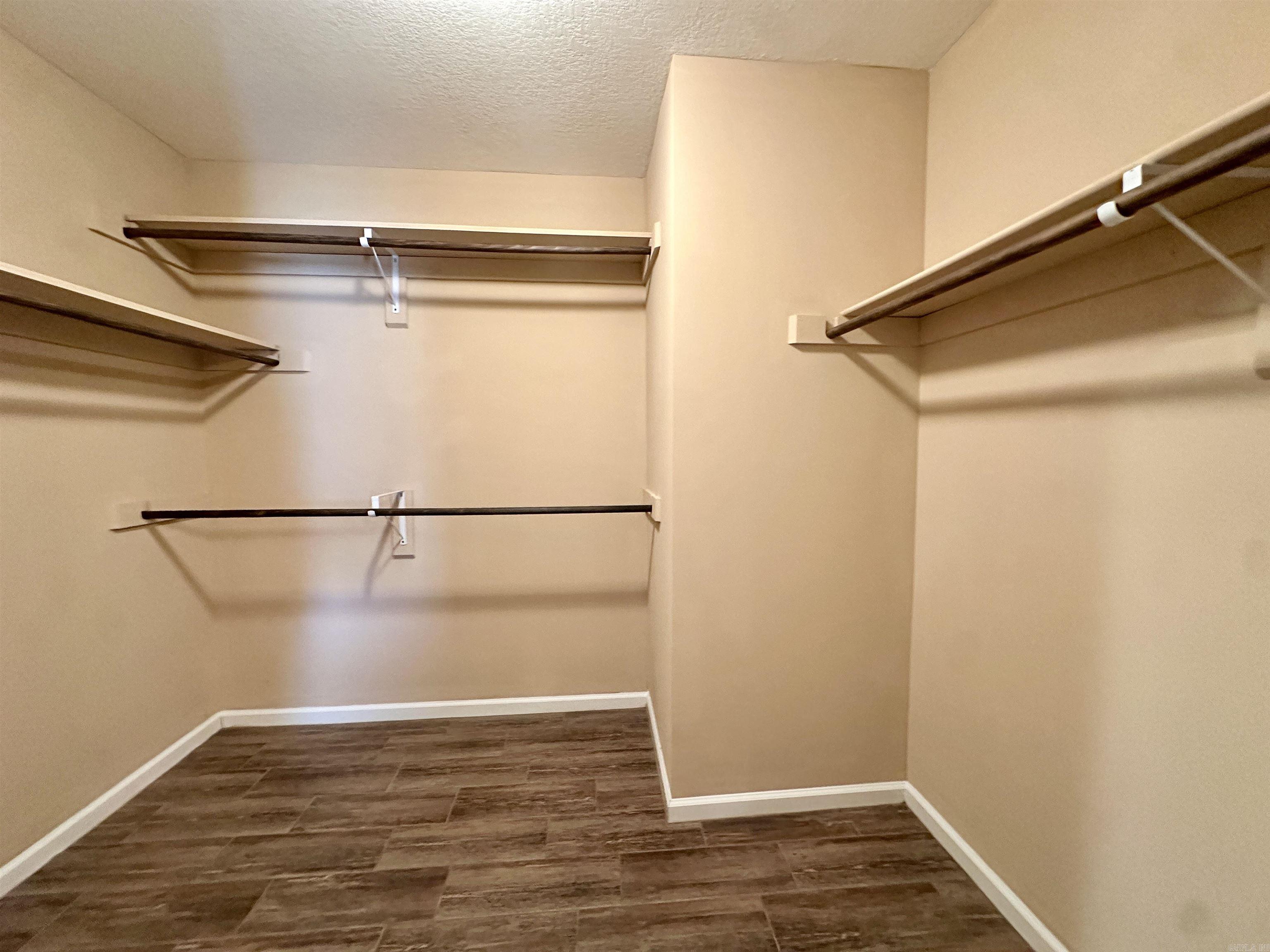 WINDSOR LANDING - Residential