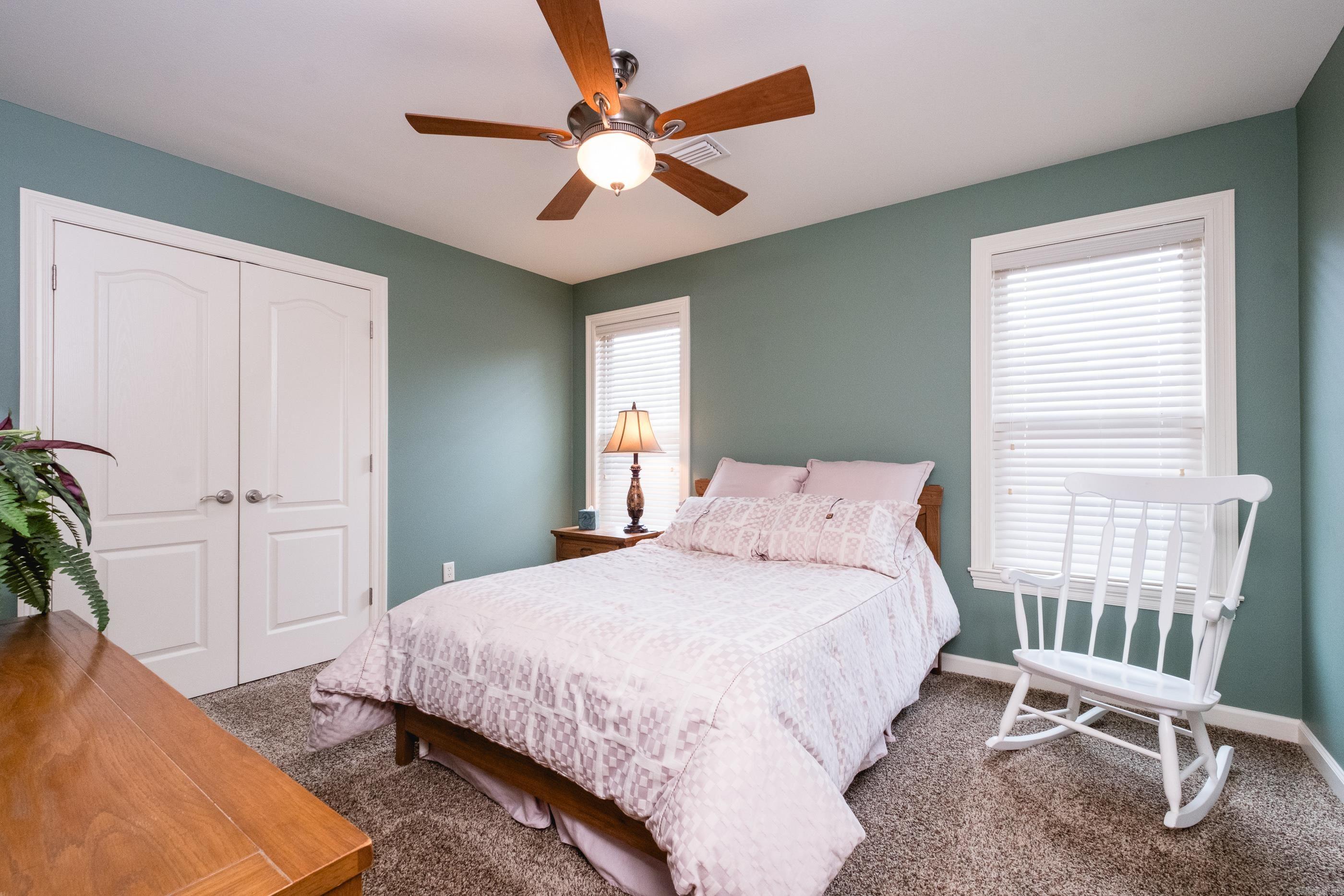 WOODLANDS EDGE - Residential