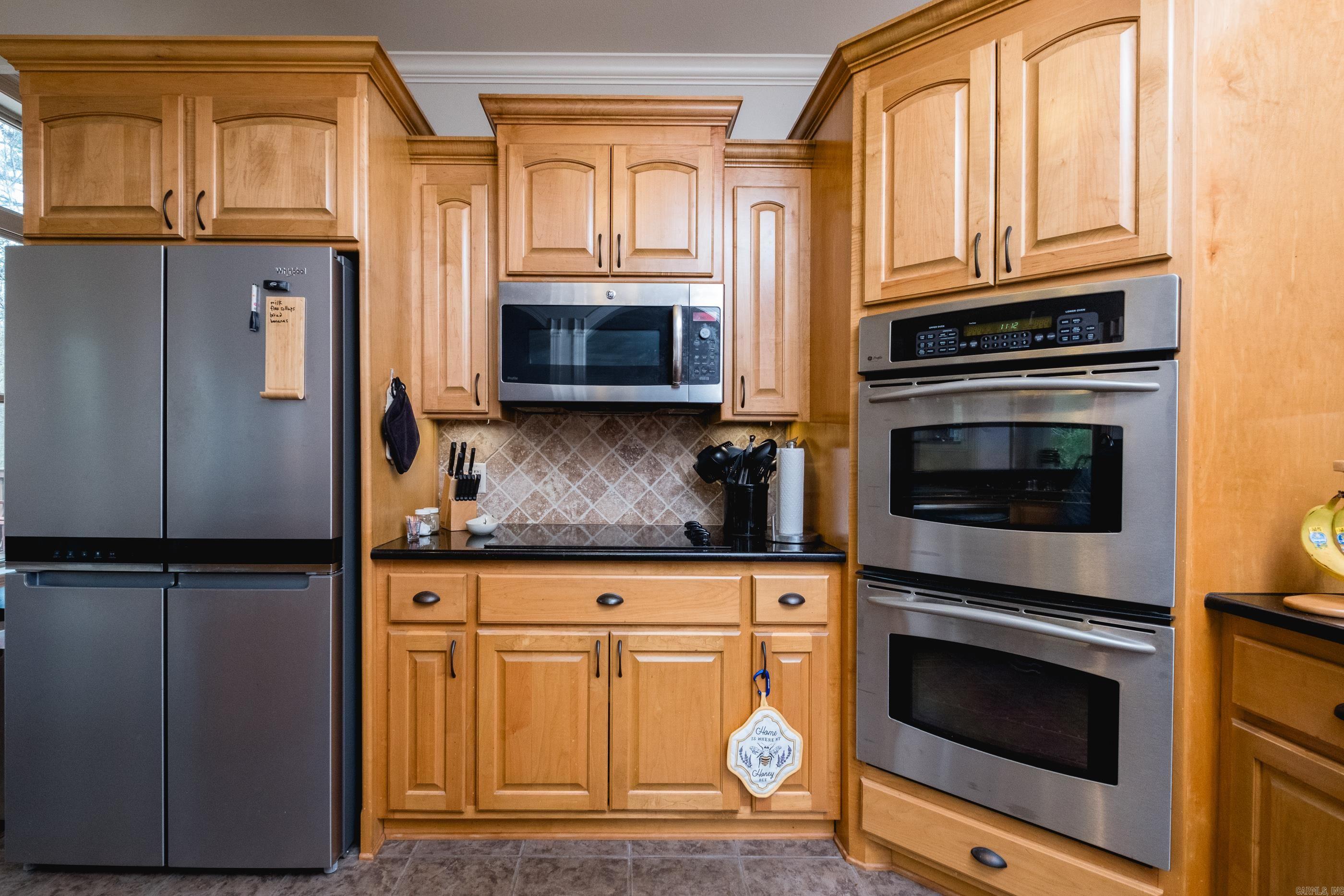 WOODLANDS EDGE - Residential