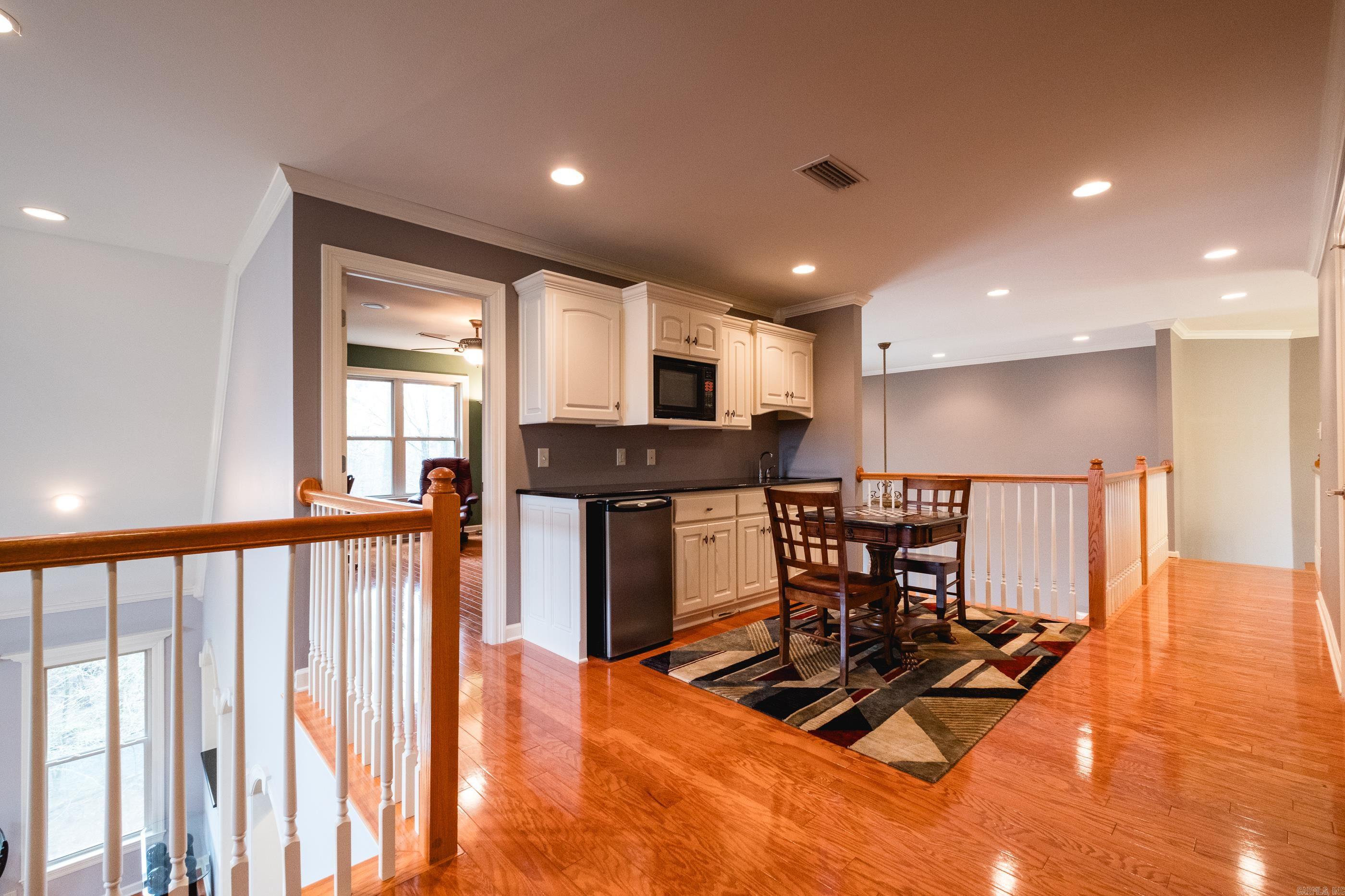 WOODLANDS EDGE - Residential