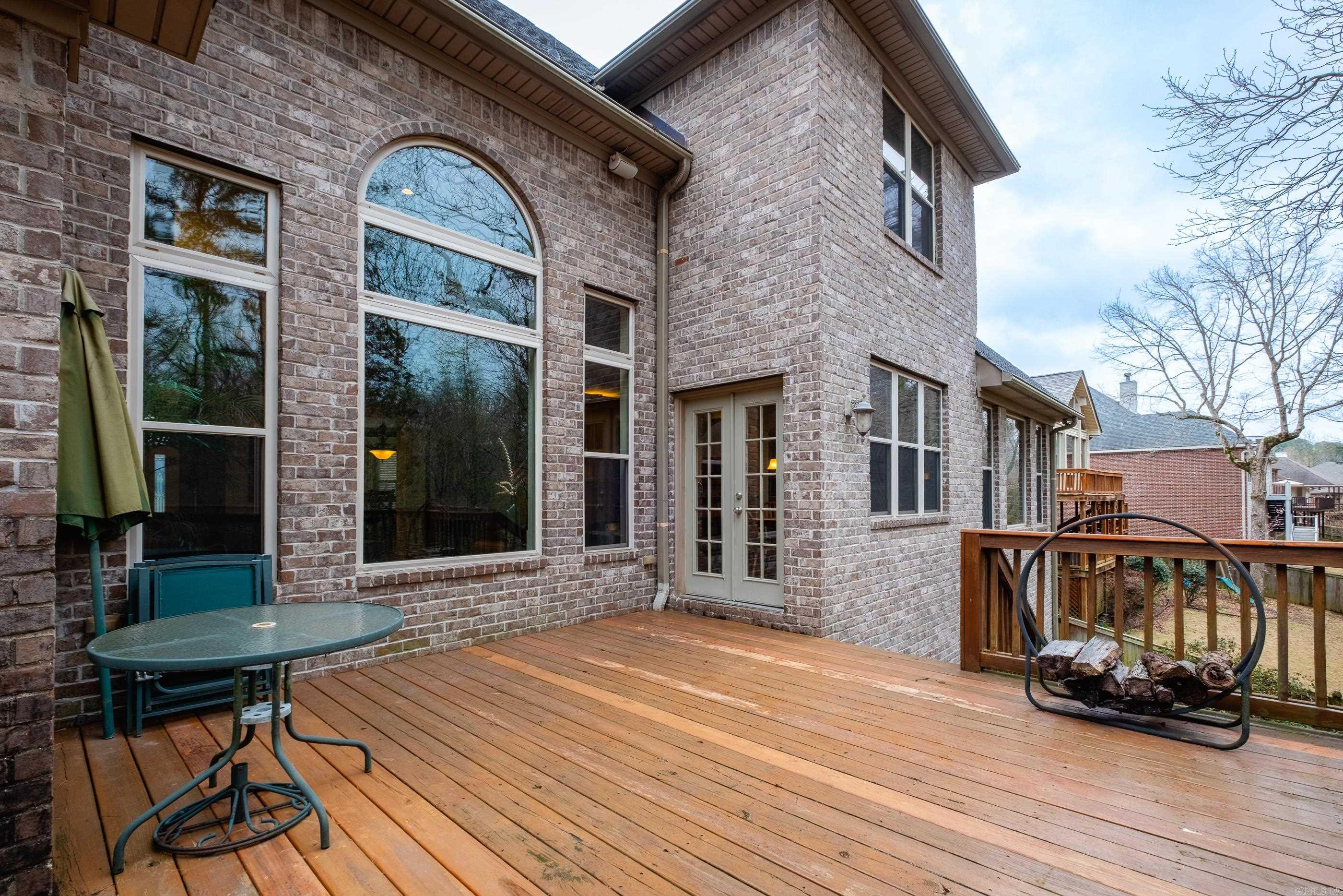 WOODLANDS EDGE - Residential