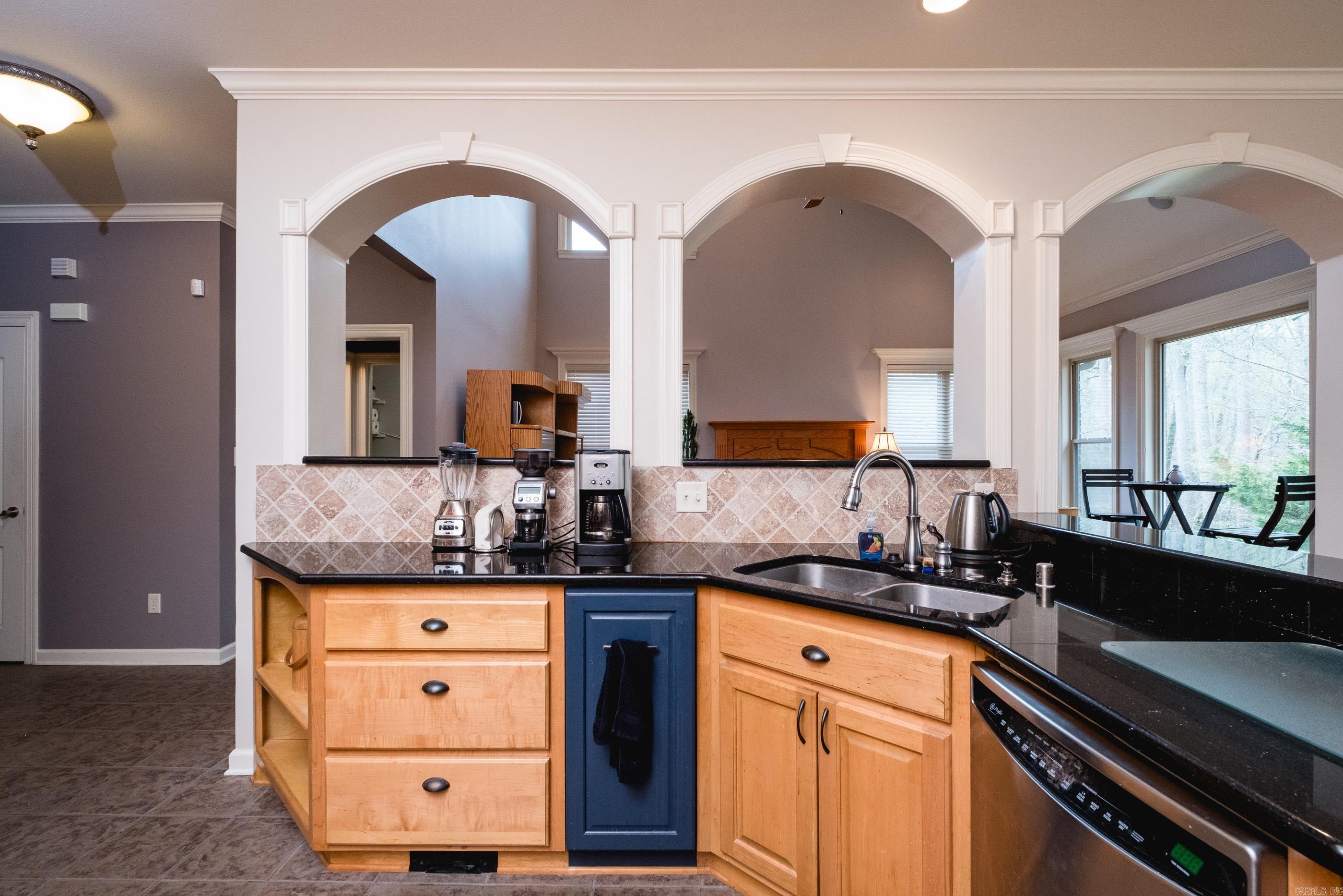 WOODLANDS EDGE - Residential