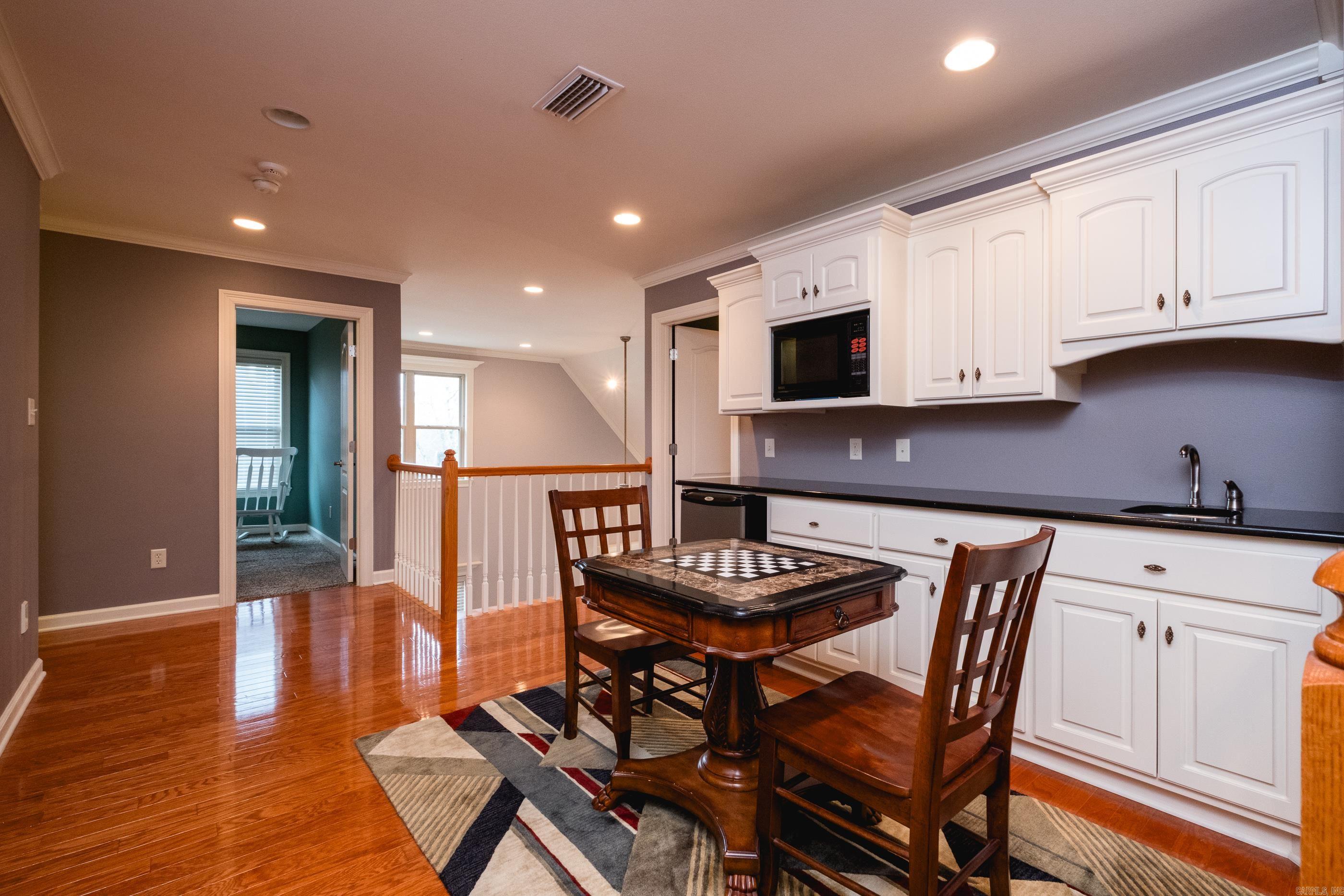 WOODLANDS EDGE - Residential