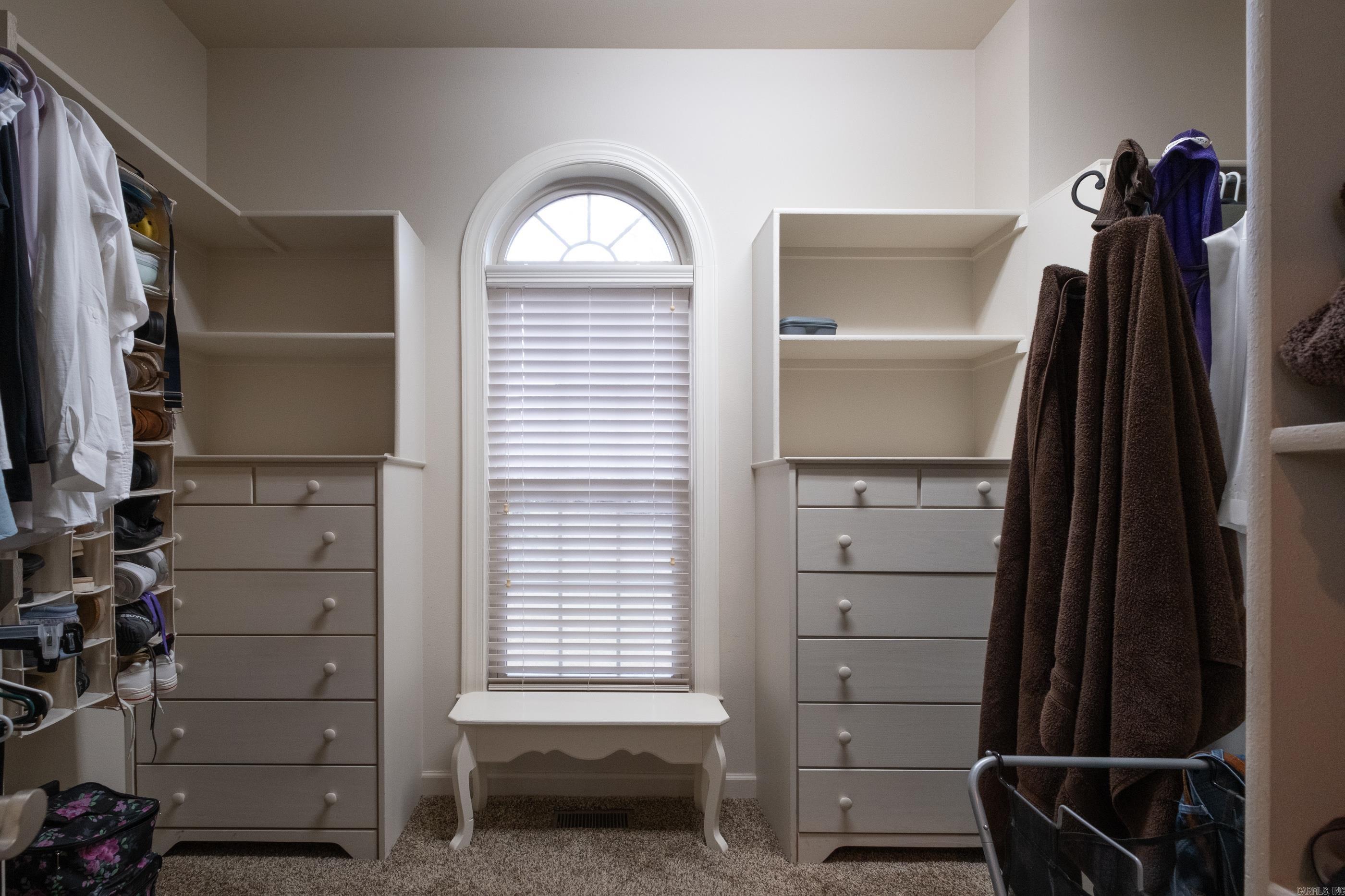 WOODLANDS EDGE - Residential