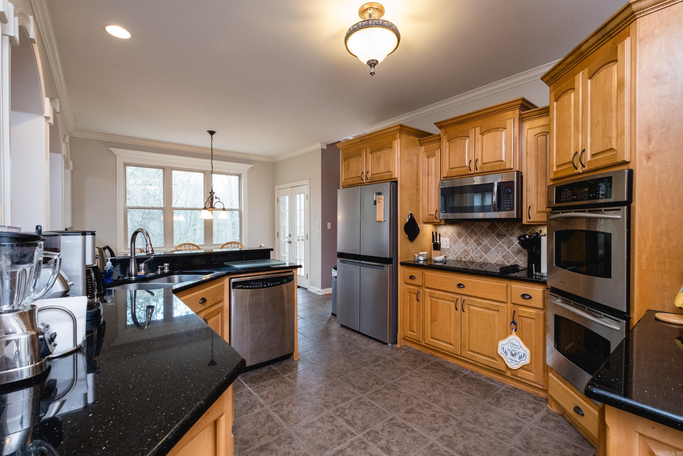 WOODLANDS EDGE - Residential