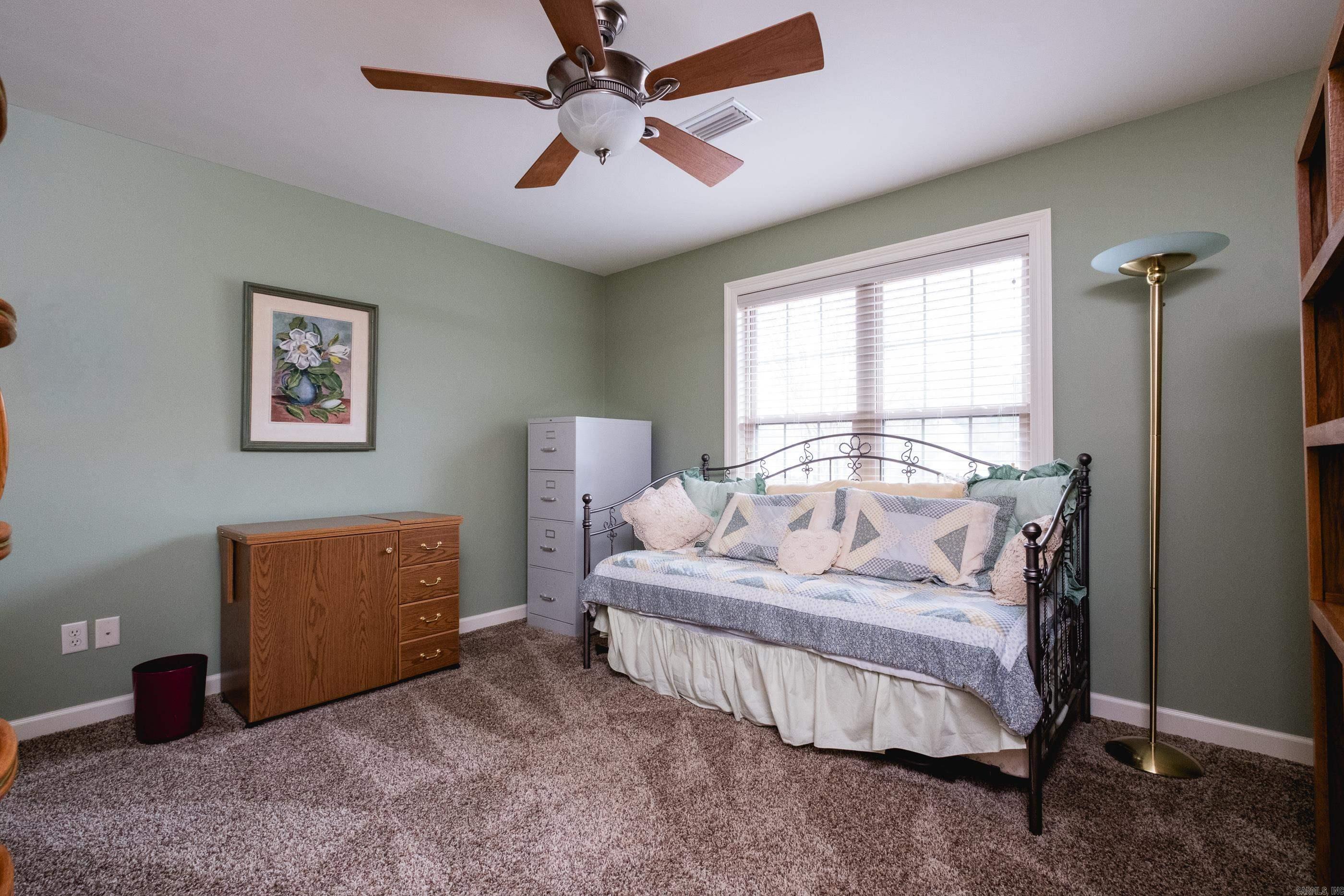 WOODLANDS EDGE - Residential