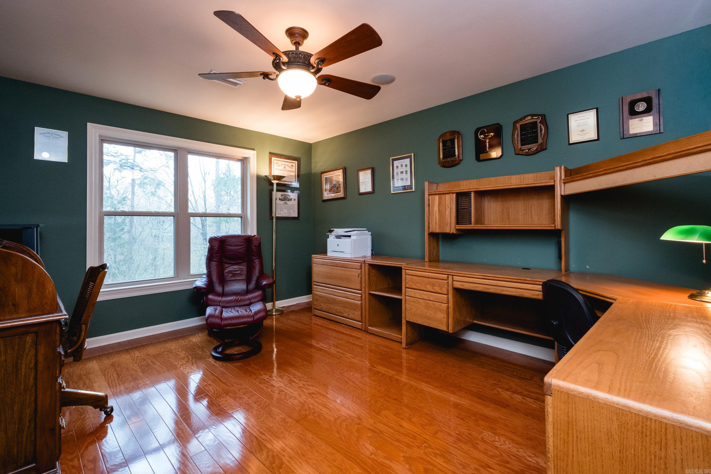 WOODLANDS EDGE - Residential