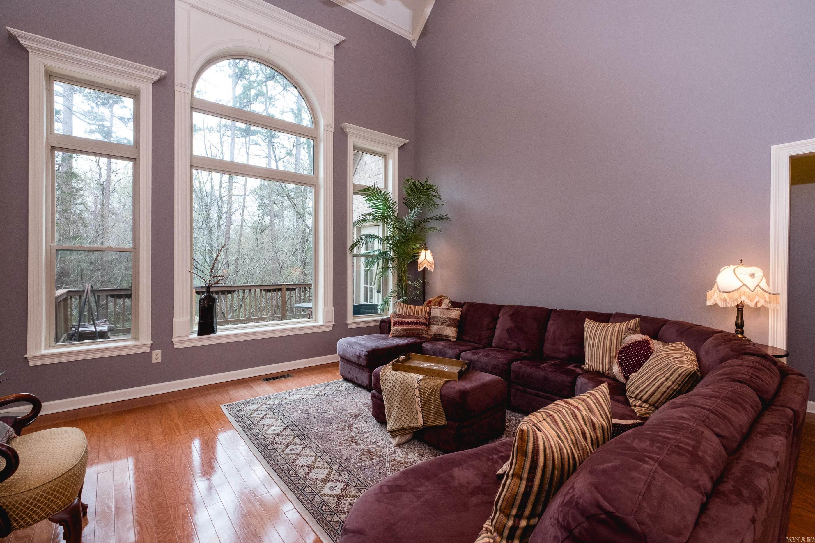 WOODLANDS EDGE - Residential