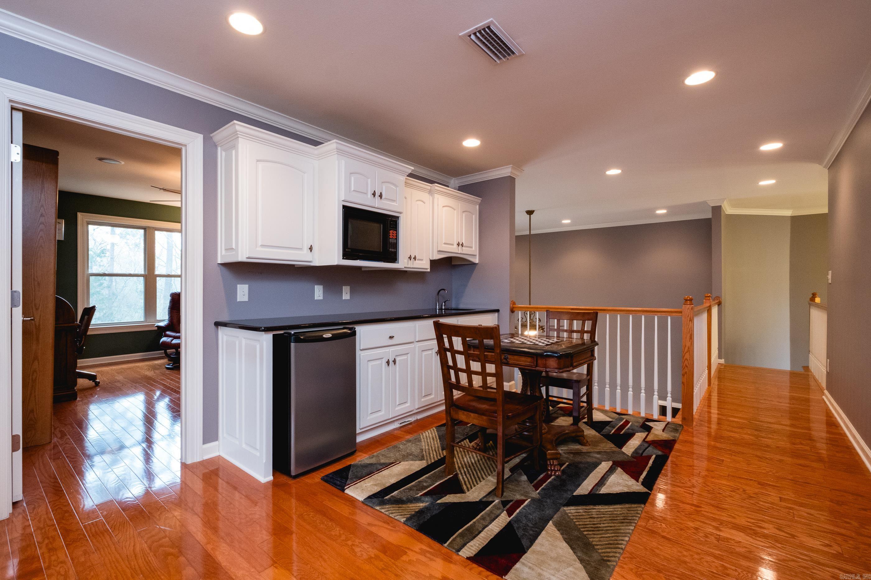 WOODLANDS EDGE - Residential