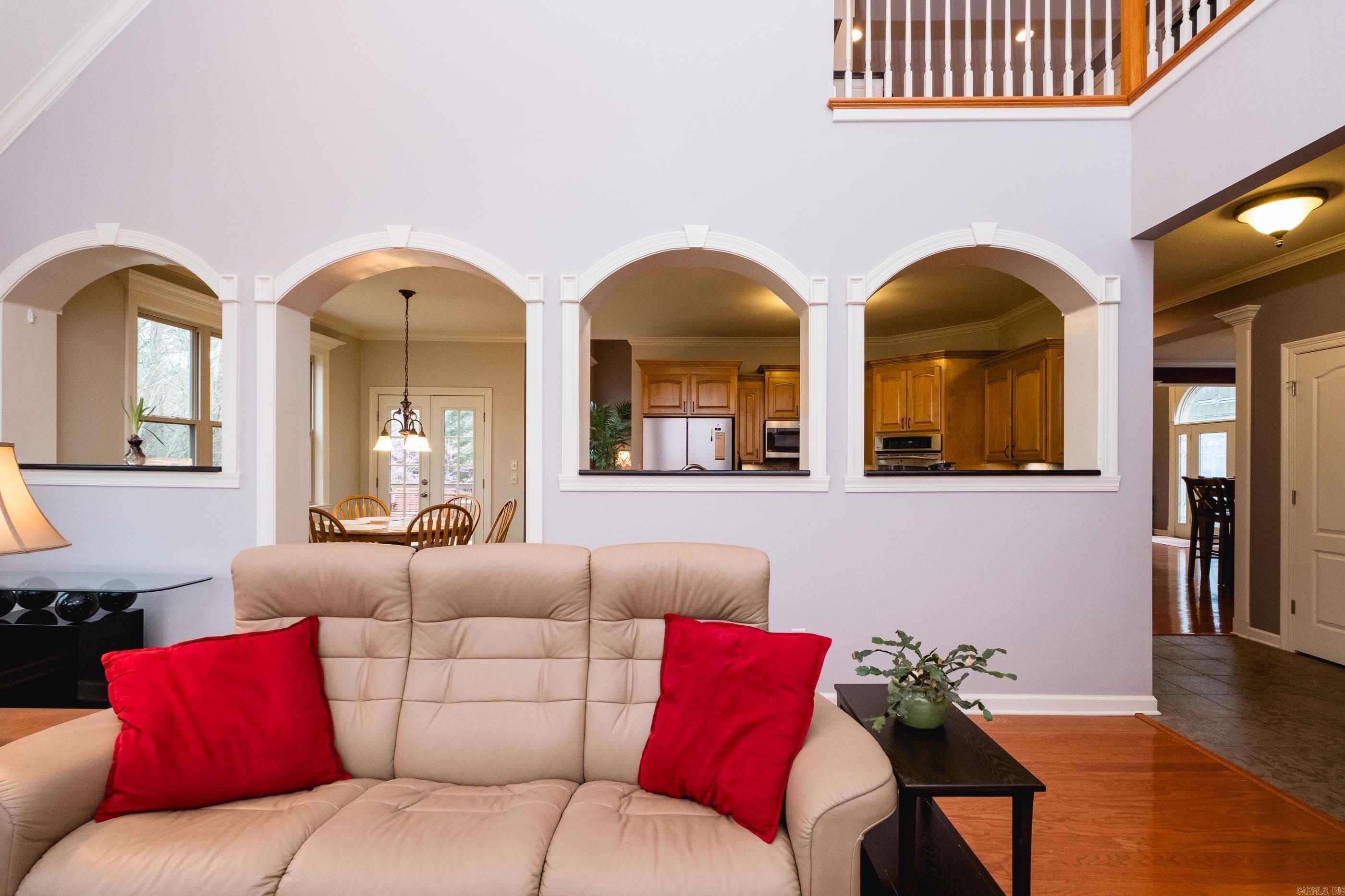 WOODLANDS EDGE - Residential