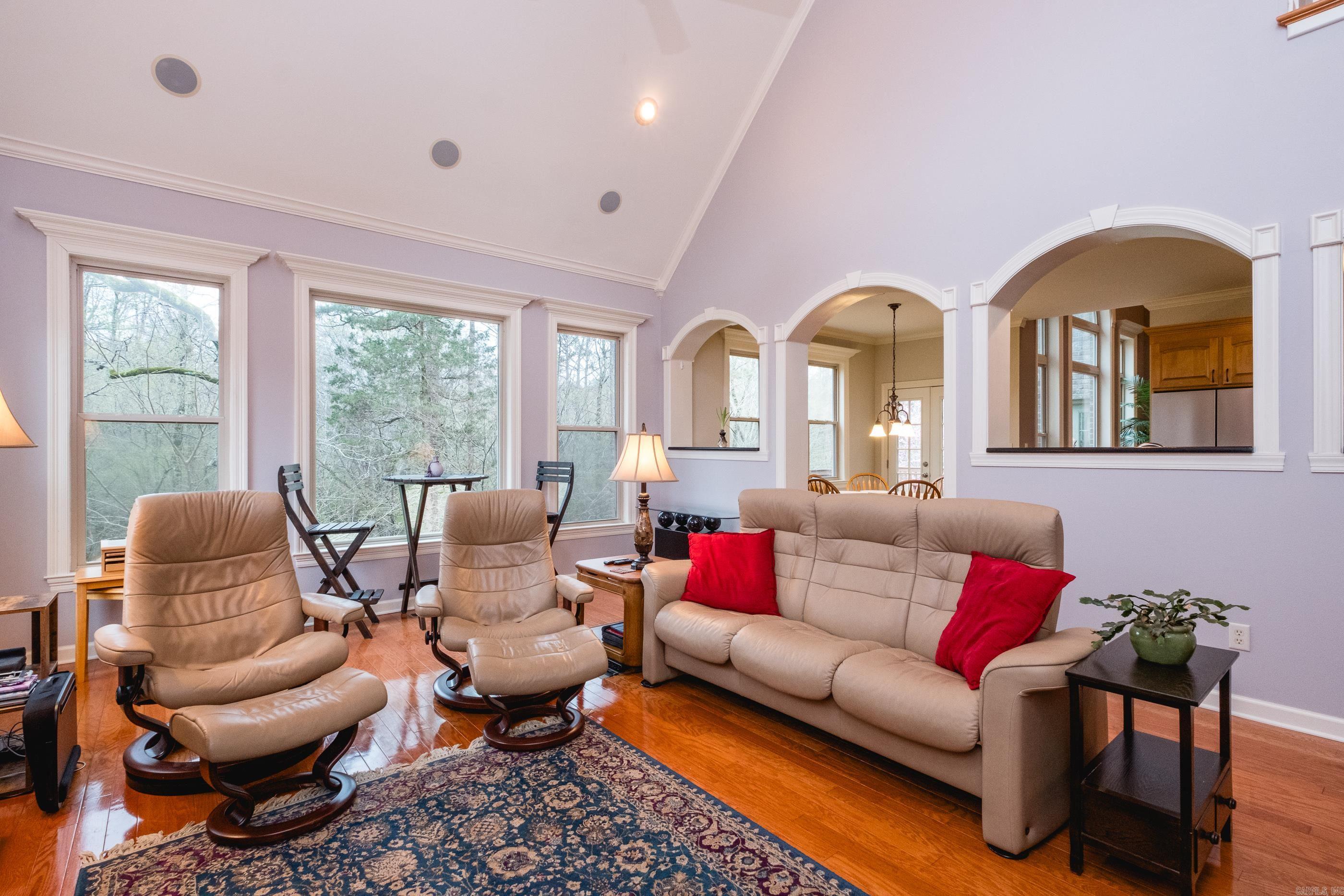 WOODLANDS EDGE - Residential