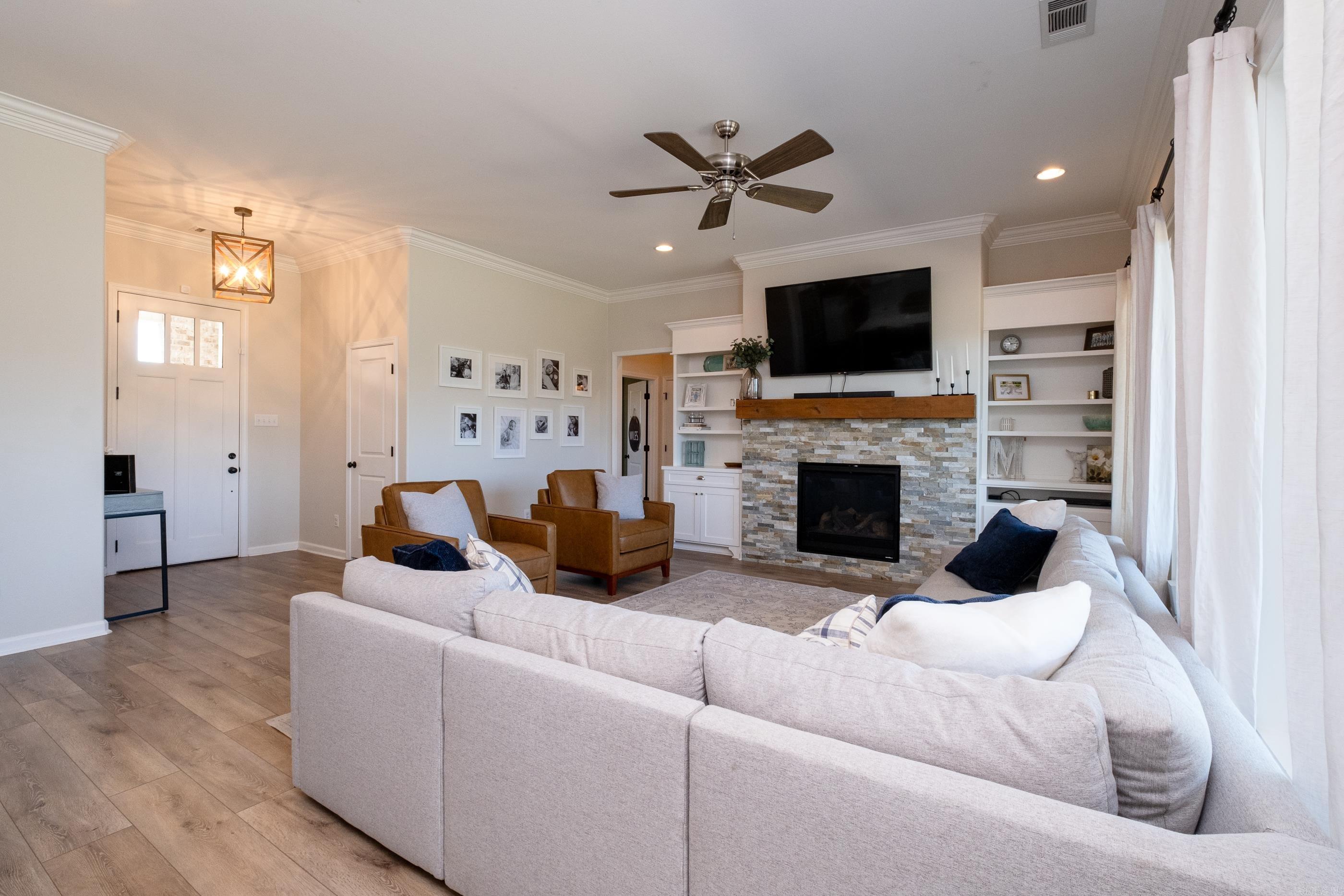 KENSINGTON PLACE - Residential