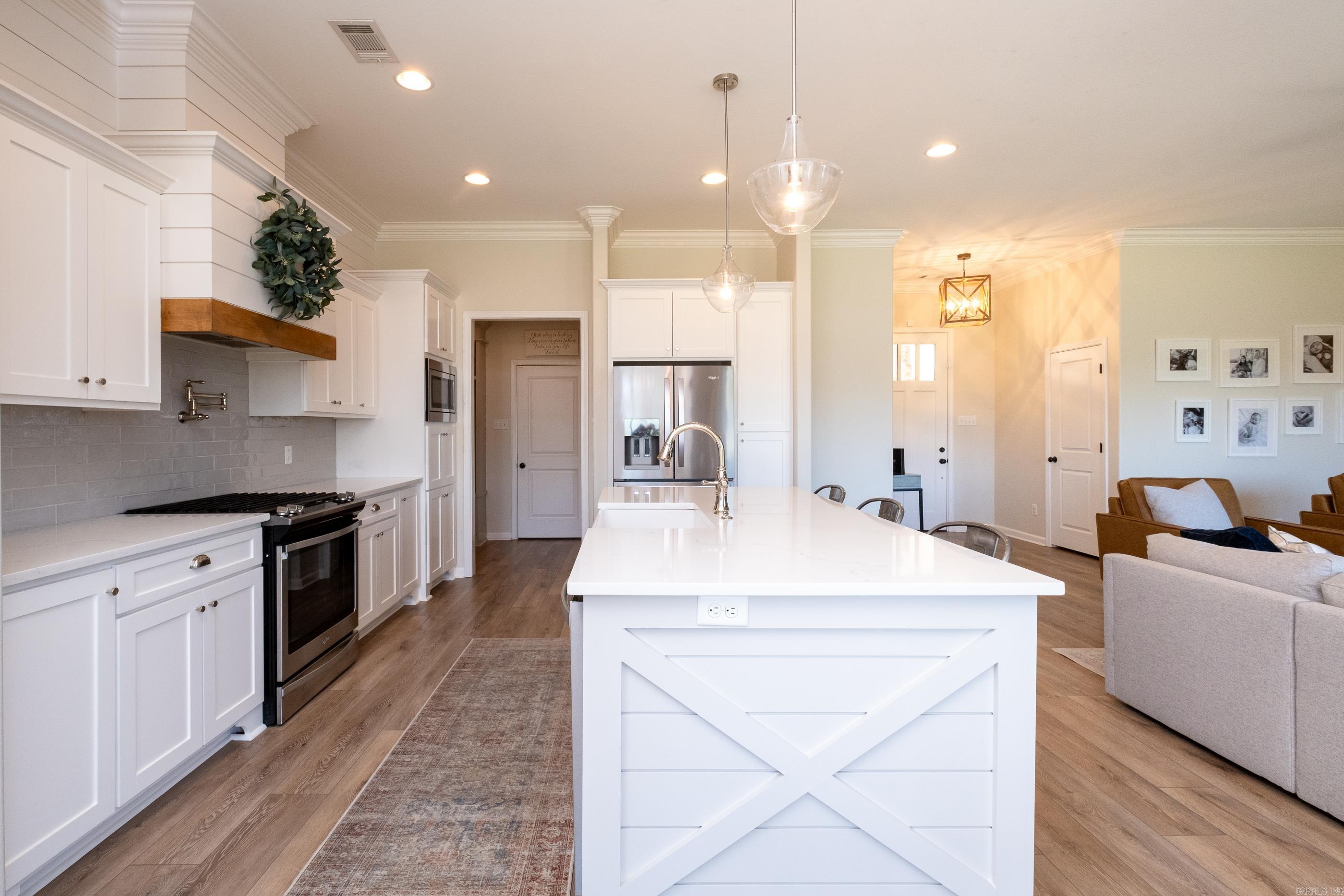 KENSINGTON PLACE - Residential