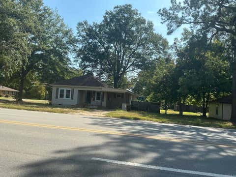 Photo of 601 Main St, Crossett, AR 71635 (MLS # 26033995)