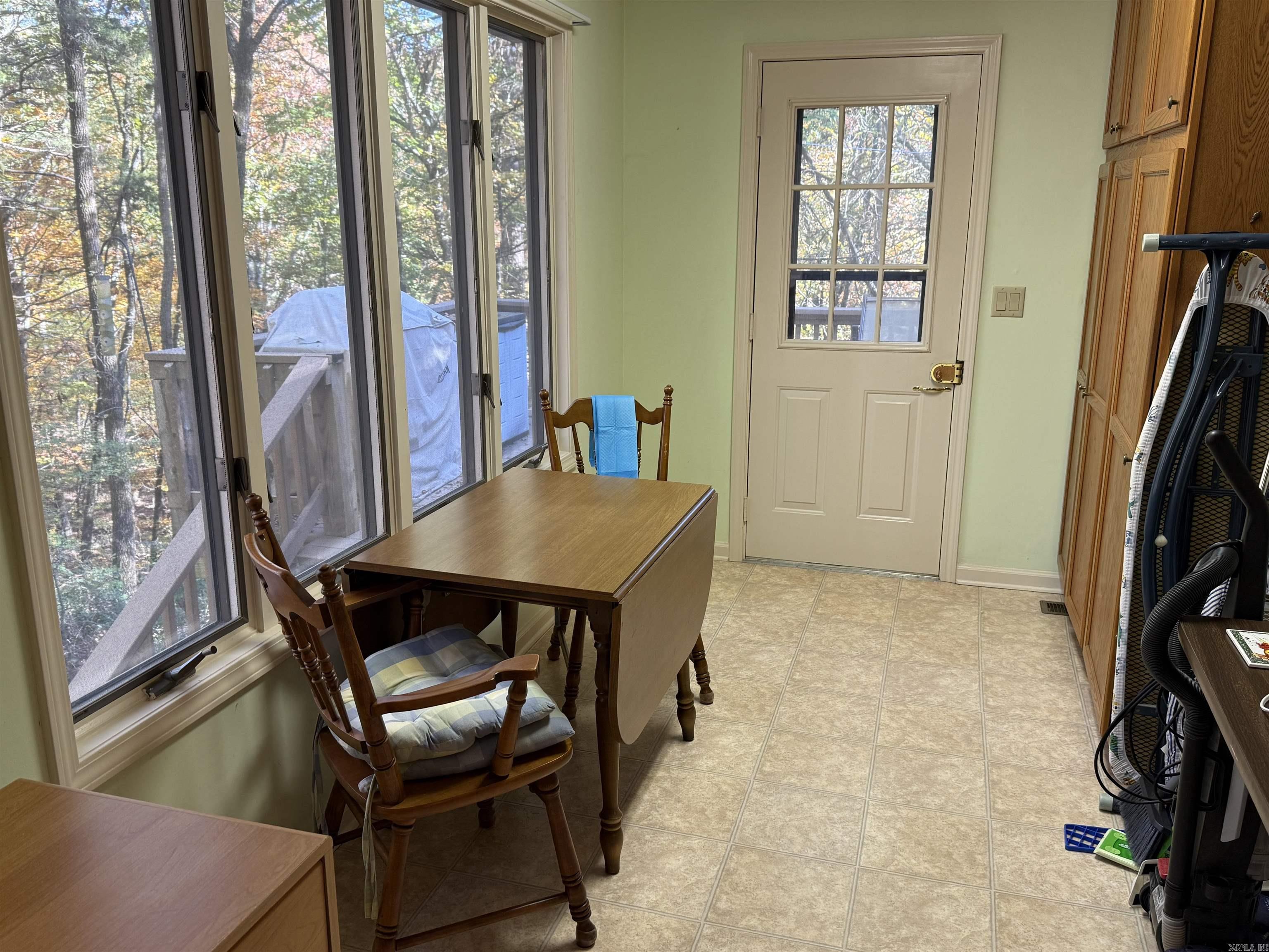 CASTLE RIDGE - Residential