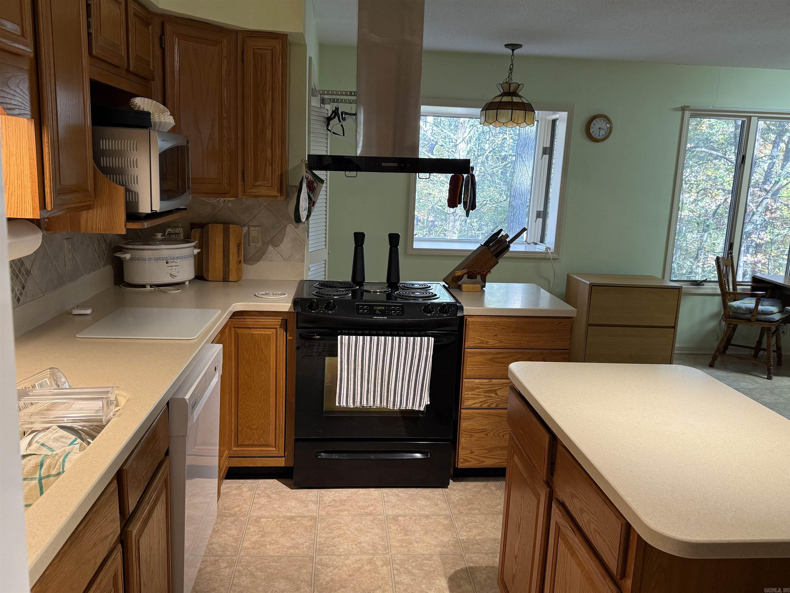 CASTLE RIDGE - Residential