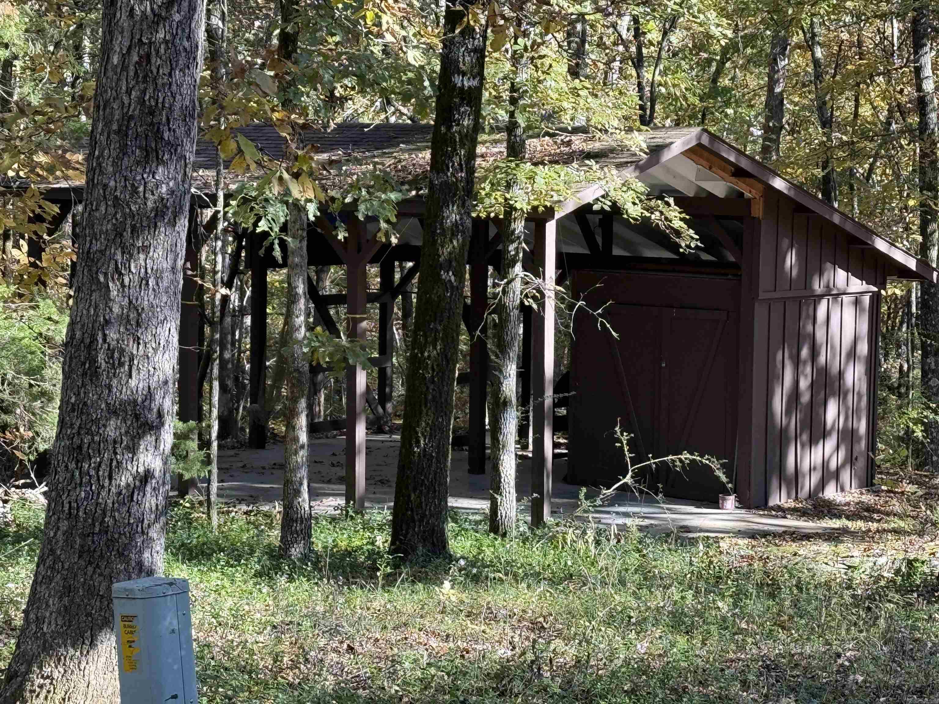 CASTLE RIDGE - Residential